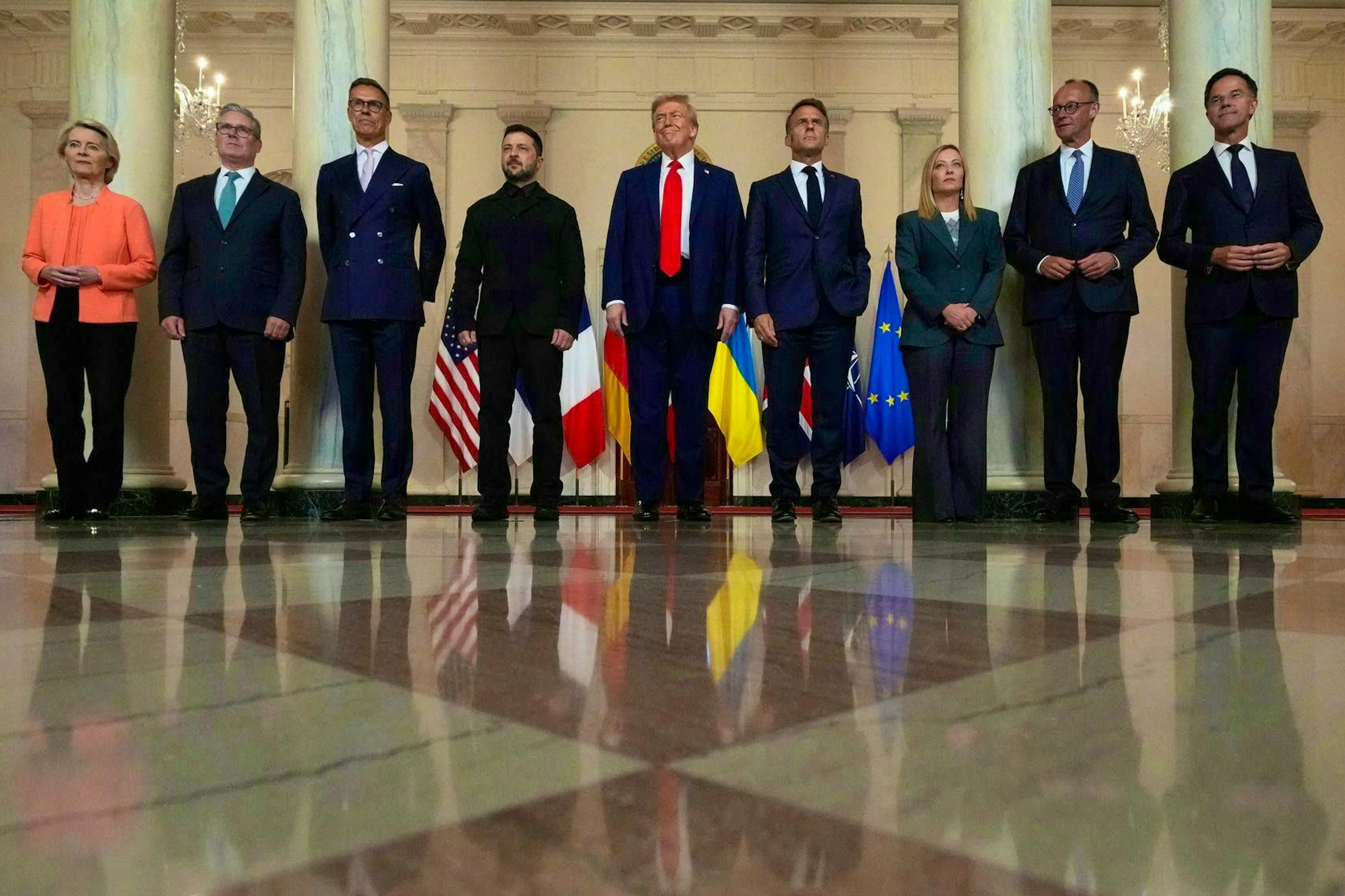 Trump is working on a two-way meeting between Putin and Zelensky.