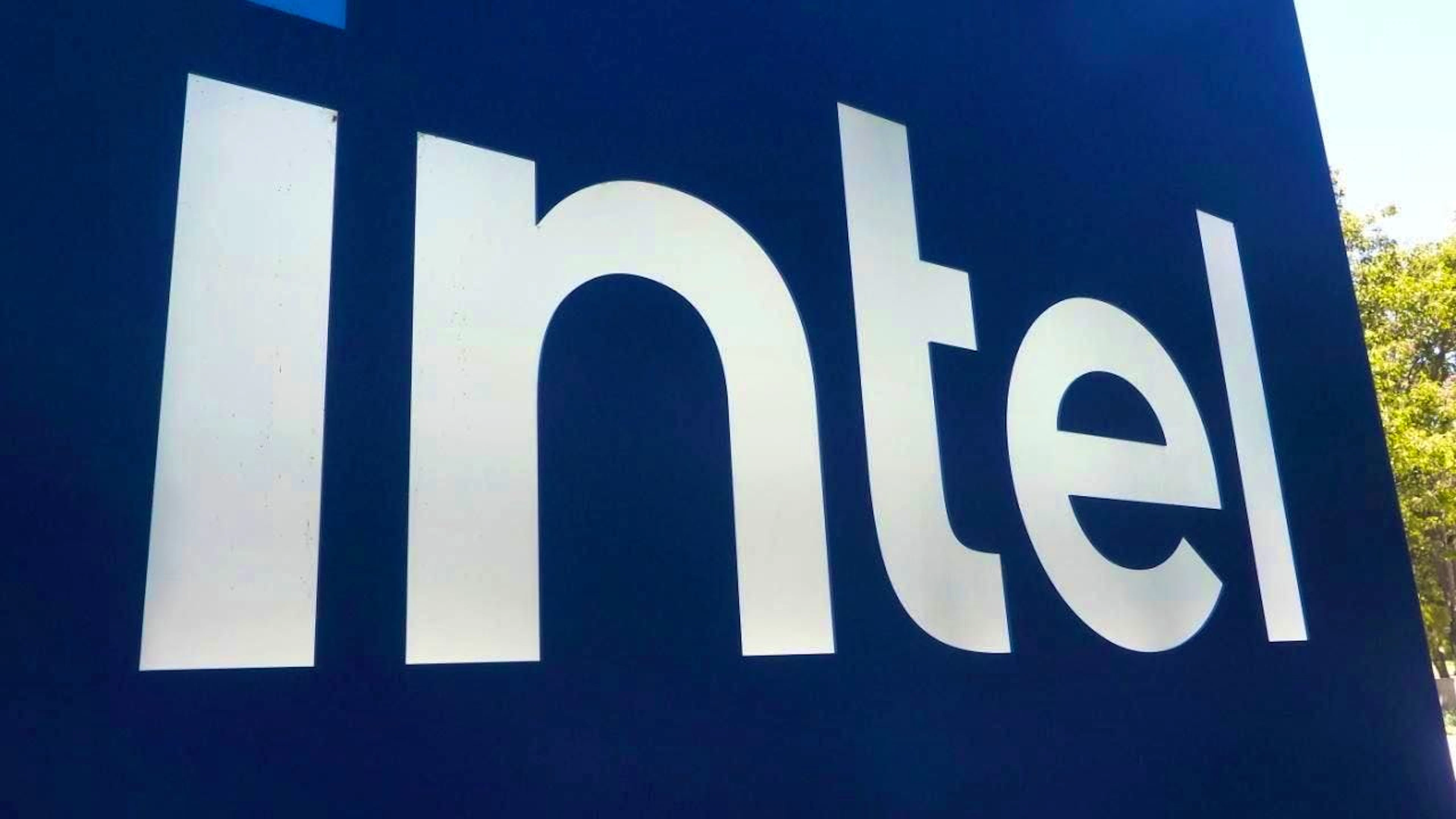 Intel has a new major shareholder. The entry of the Japanese Softbank Group also brings the ailing chip giant very welcome money. (archive picture)