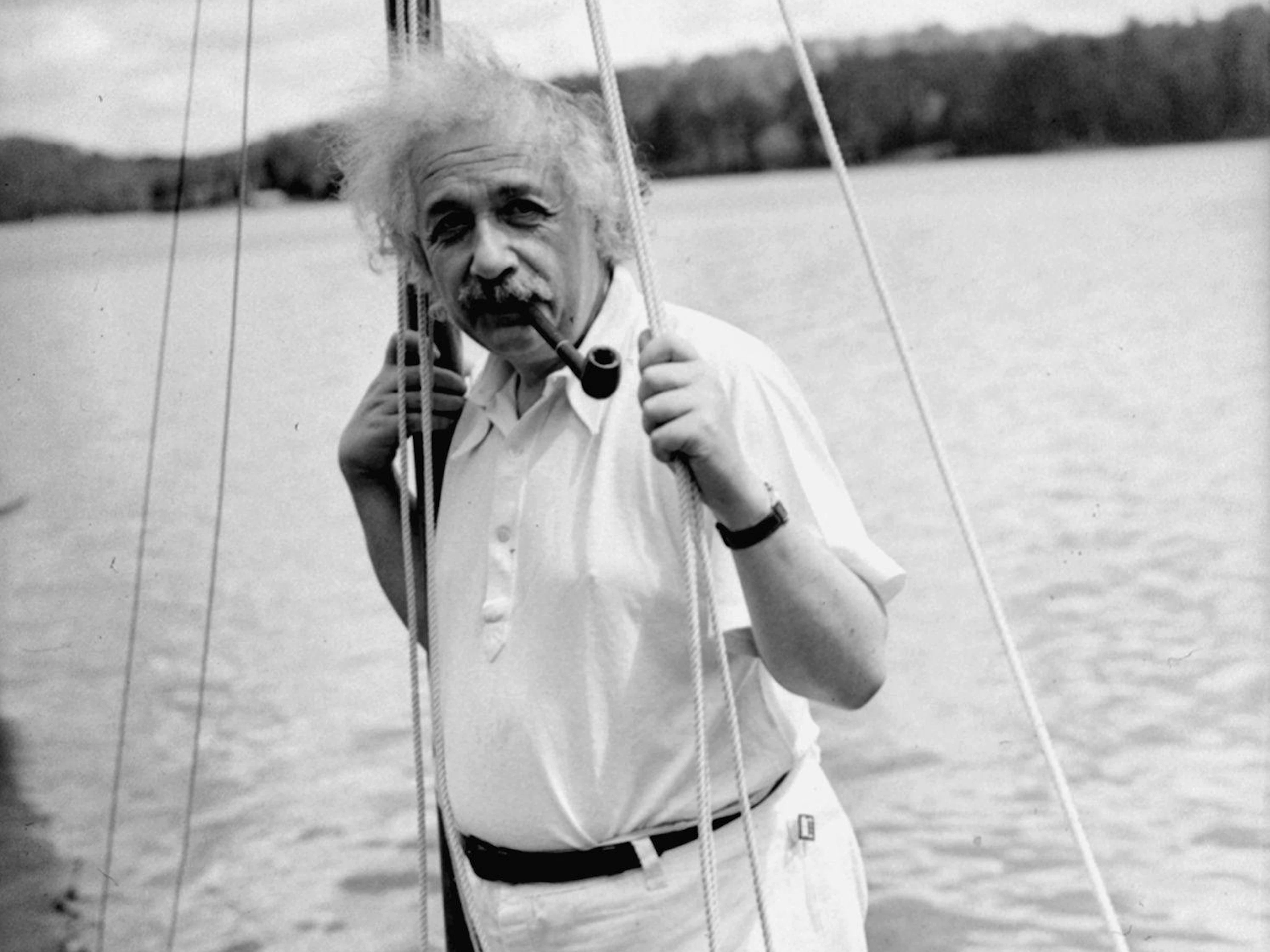 Albert Einstein veränderte mit seiner Relativitätstheorie die Welt der Wissenschaft. Er ist im Alter von 76 Jahren verstorben .