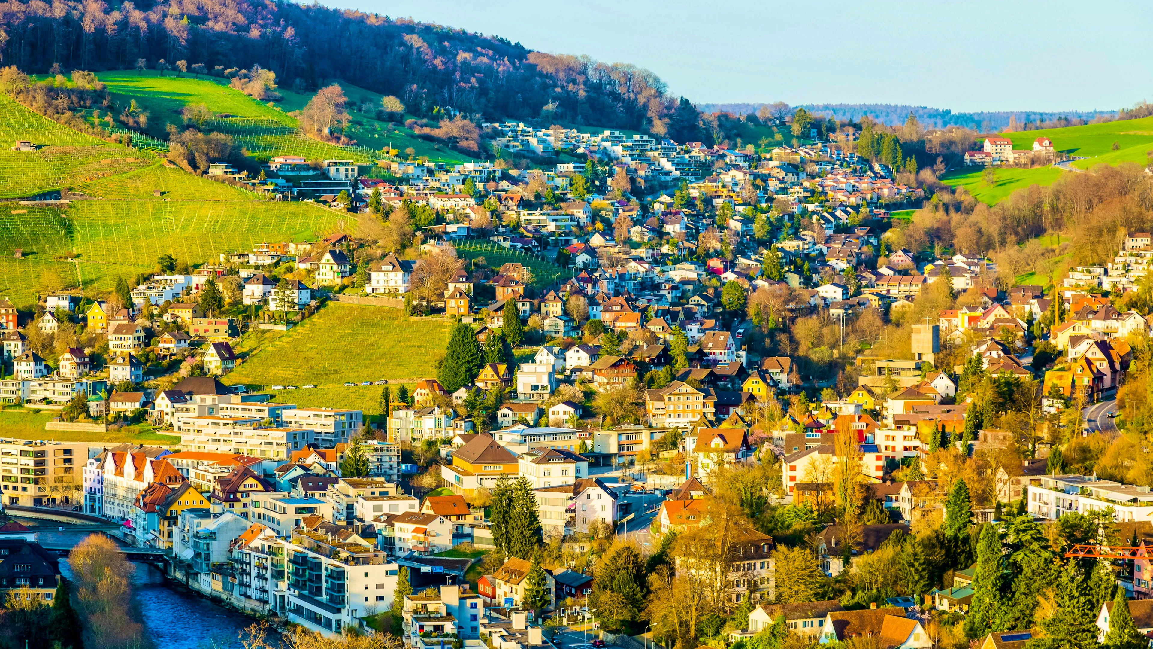 In Ennetbaden, commercial premises may not be converted into apartments without further ado.