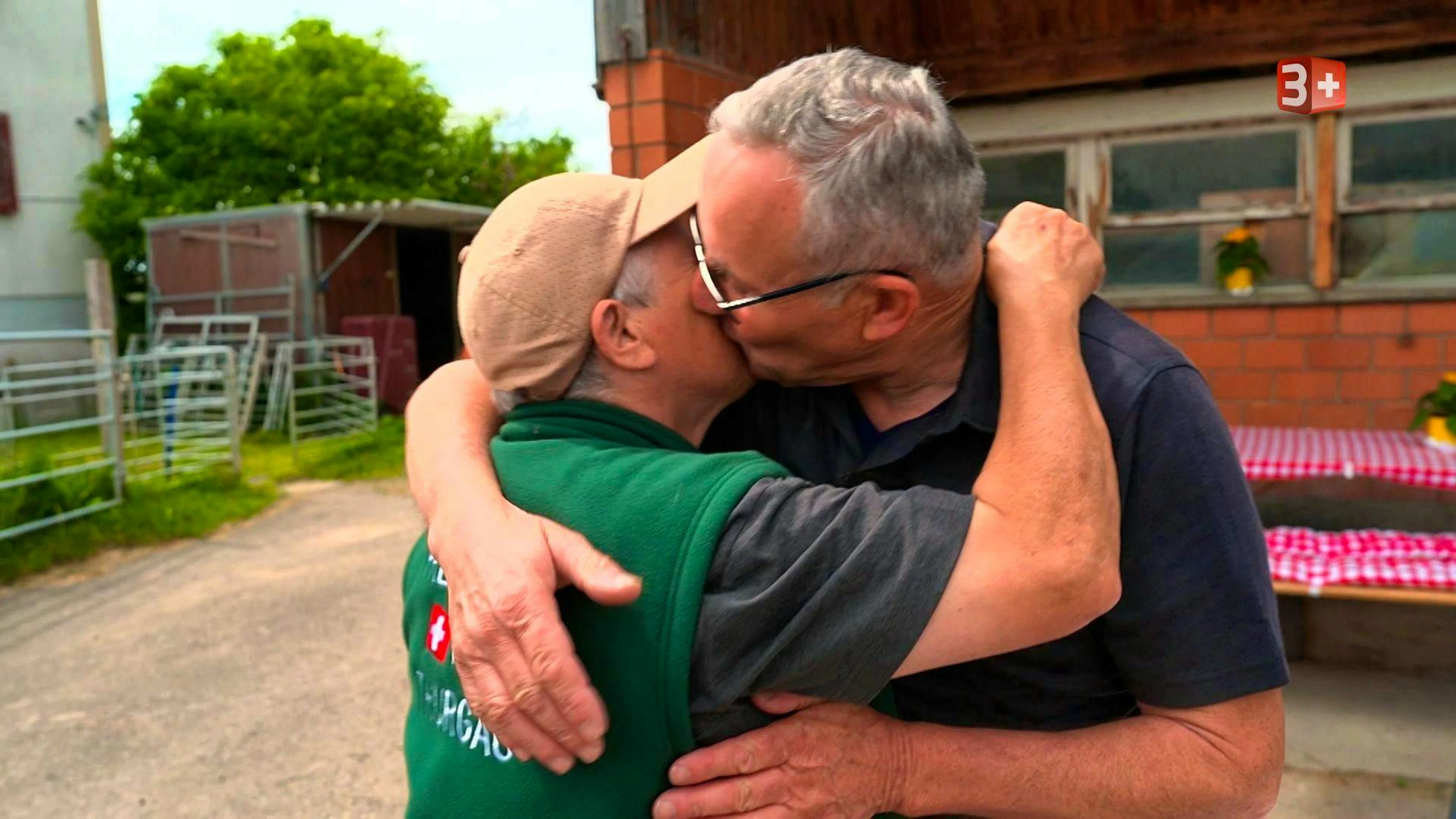 In the canton of St. Gallen, the lively horse farmer Gabi puts the pedal to the metal with suitor Röbi.