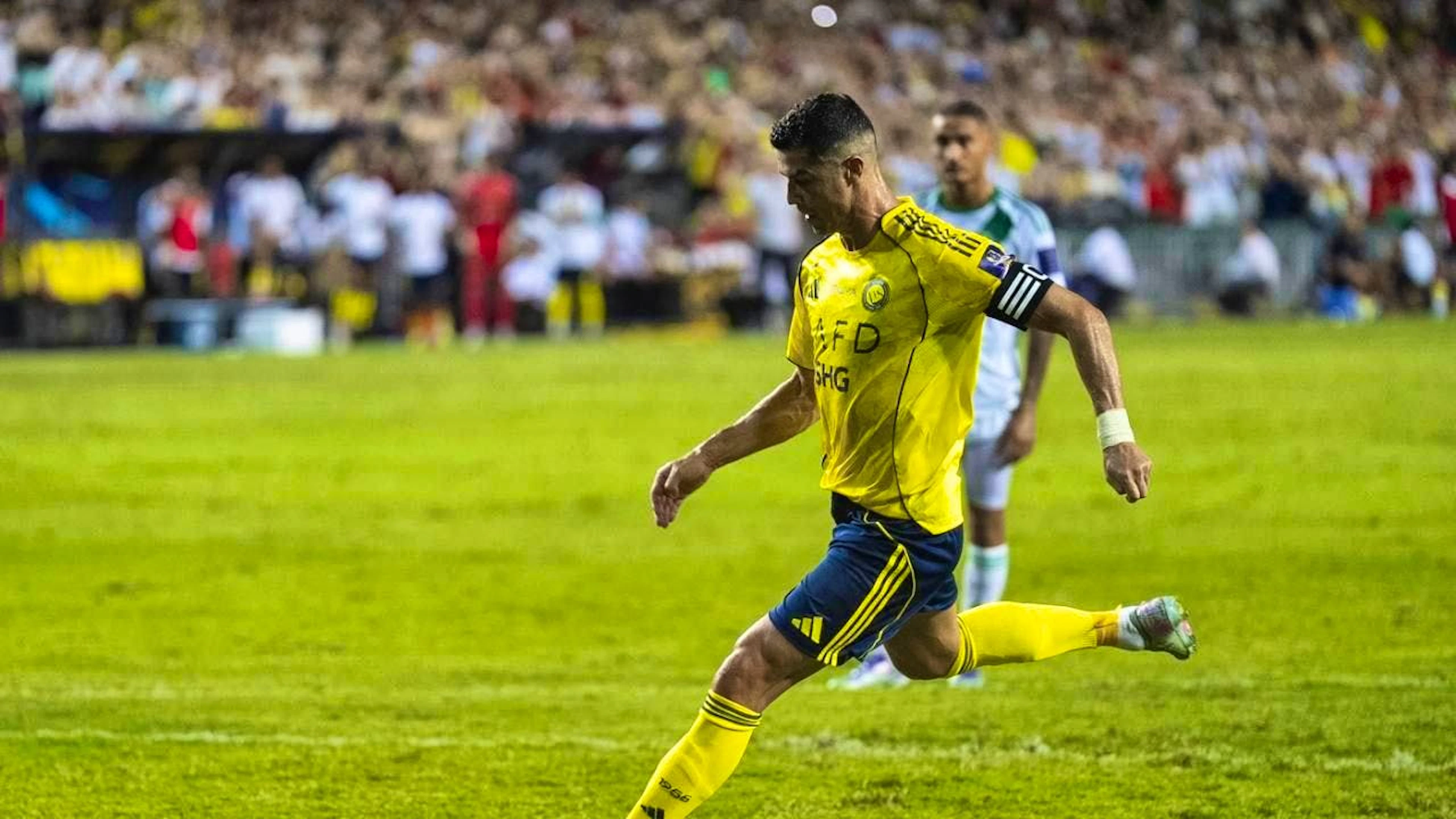 Cristian Ronaldo scores from the penalty spot.