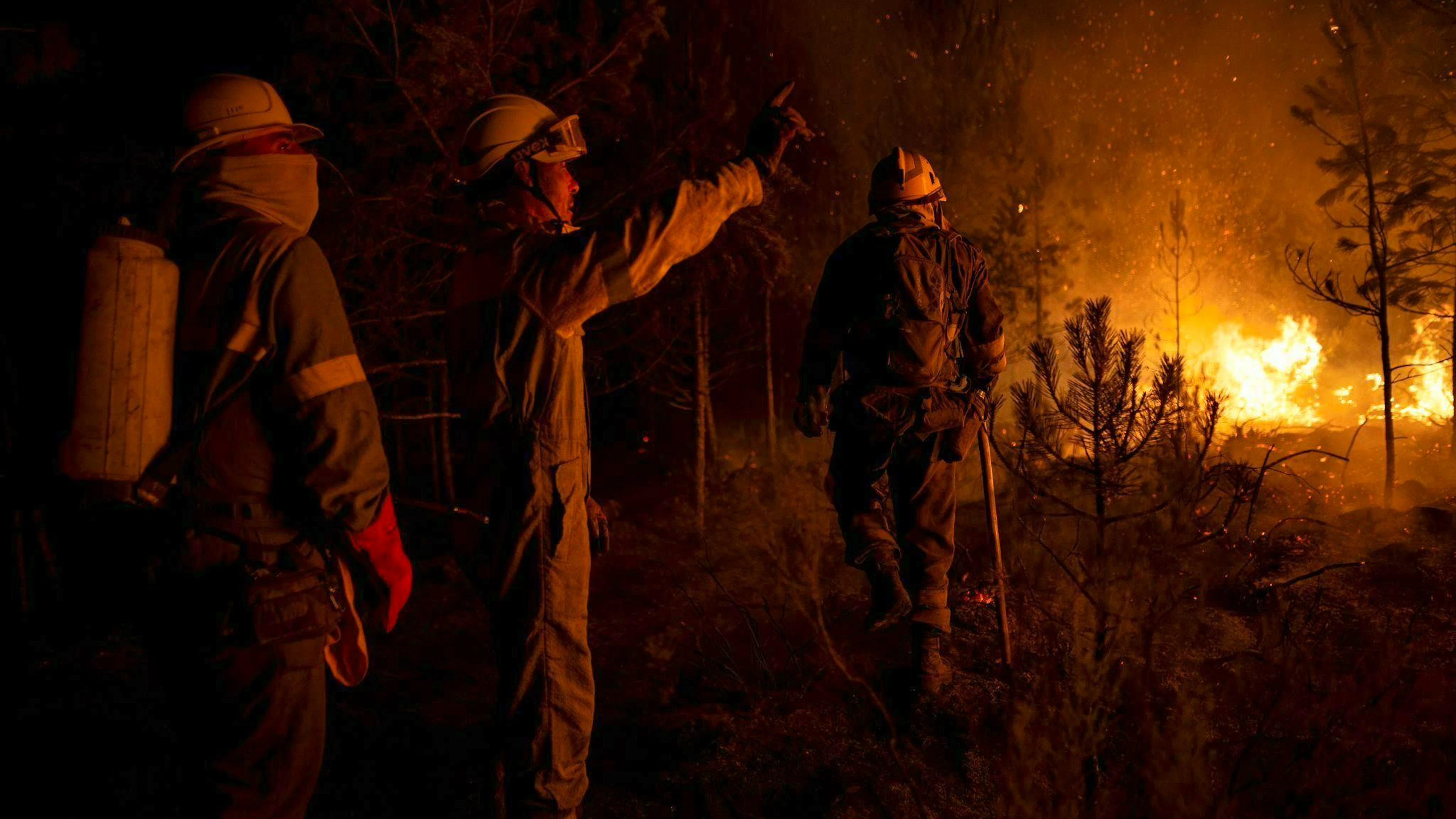 The firefighters benefited in particular from the end of the two-week heatwave in Spain with maximum temperatures of more than 40 degrees.