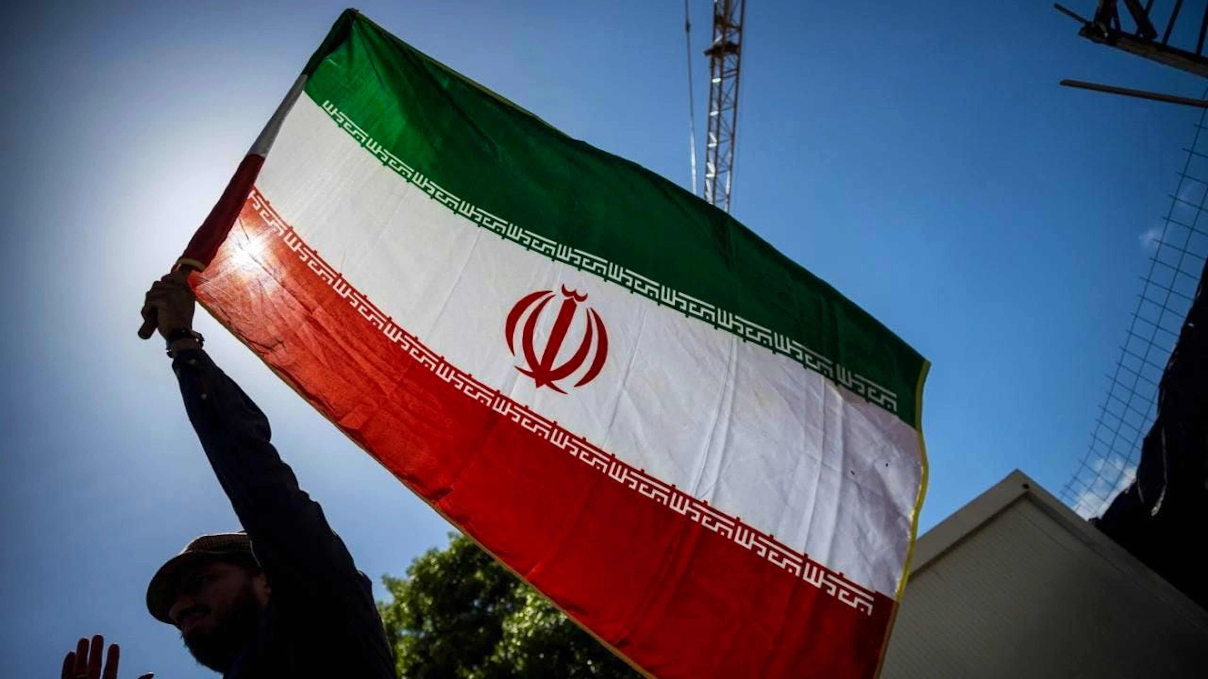 Le forze iraniane affermano di aver ucciso sei membri di un gruppo legato a Israele.