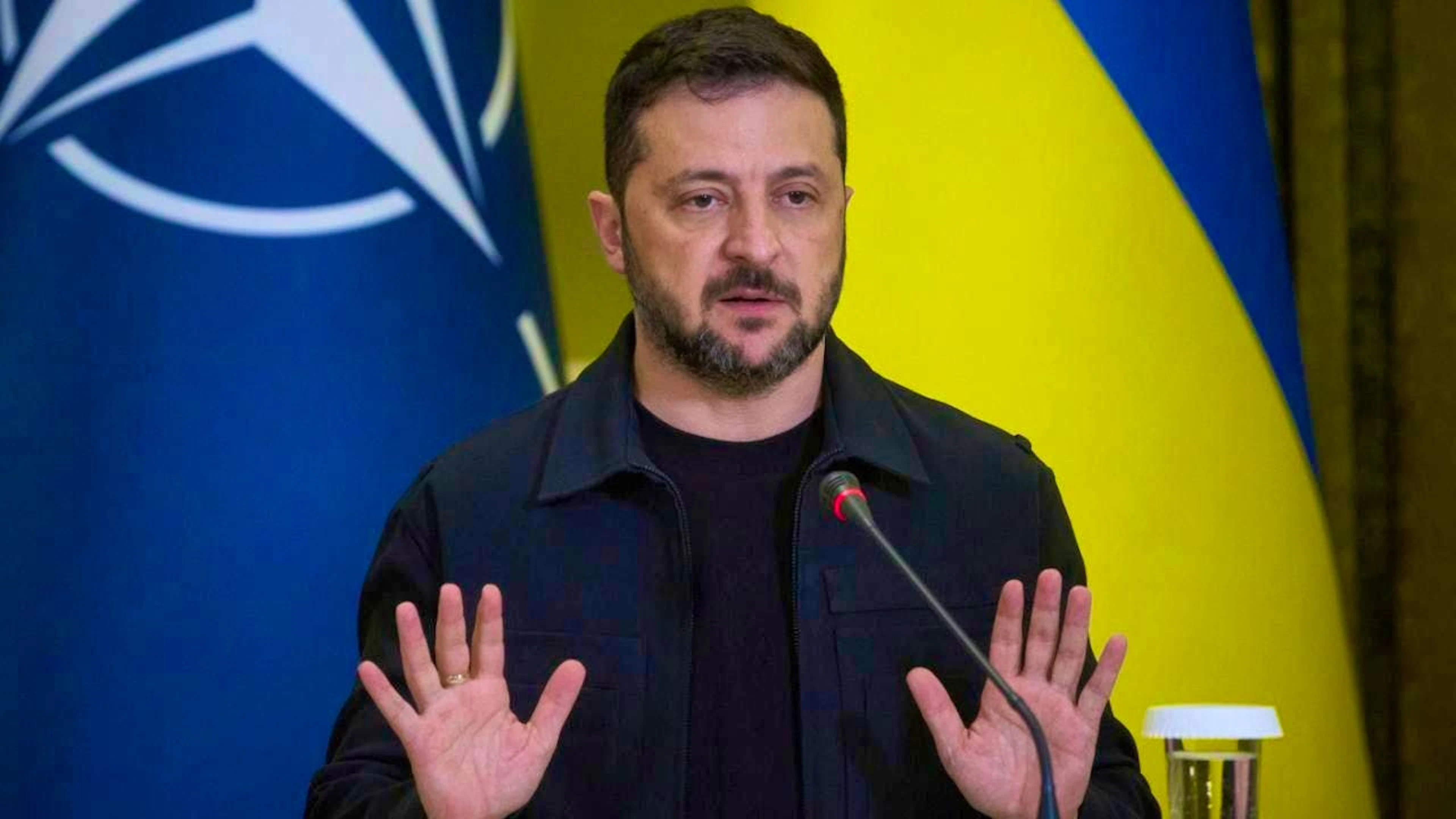 Ukrainian President Volodymyr Zelensky speaks during his briefing with NATO Secretary General Rutte. Photo: Efrem Lukatsky/AP/dpa