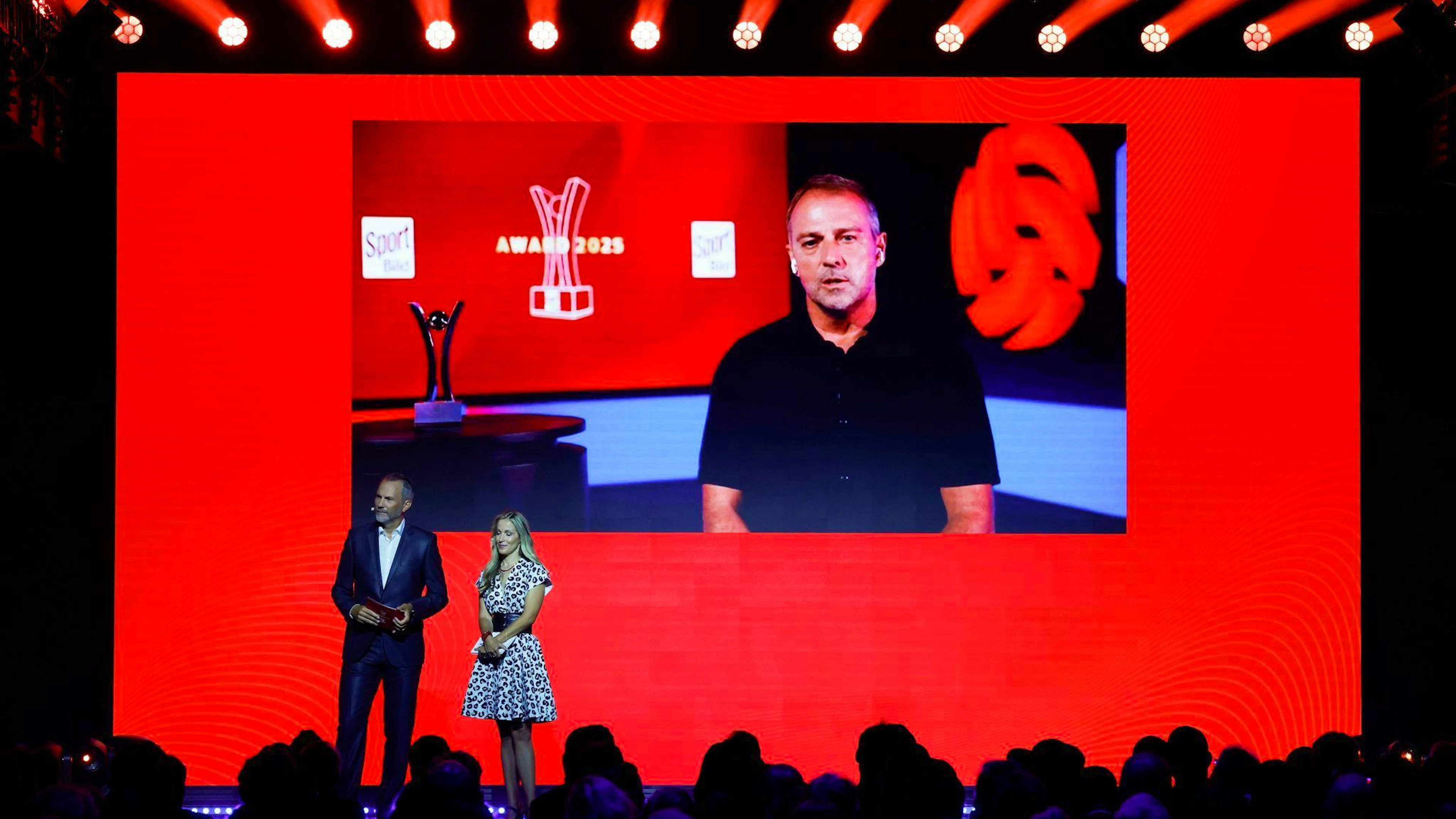 Videobotschaft von Trainer Hansi Flick bei den «Sport Bild»-Awards. 