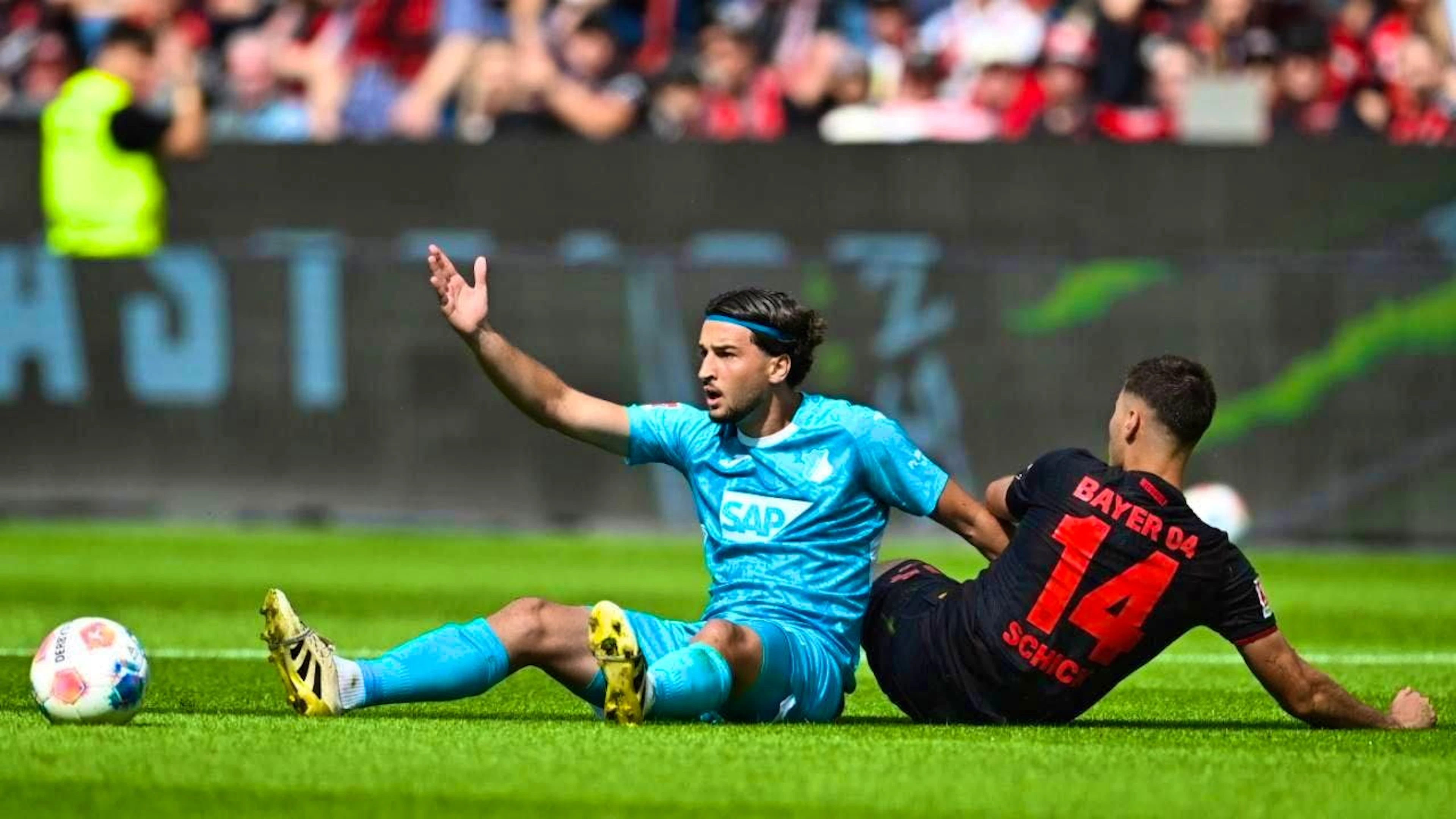 Following his move to the Bundesliga, Leon Avdullahu is also changing nations