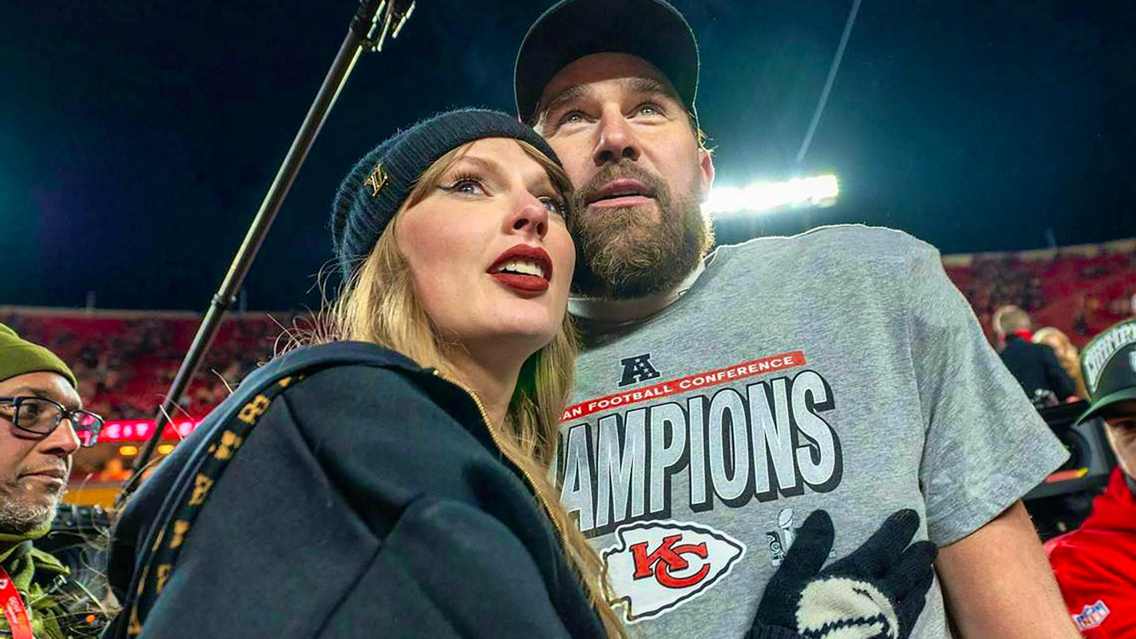 Taylor Swift and her partner Travis Kelce.