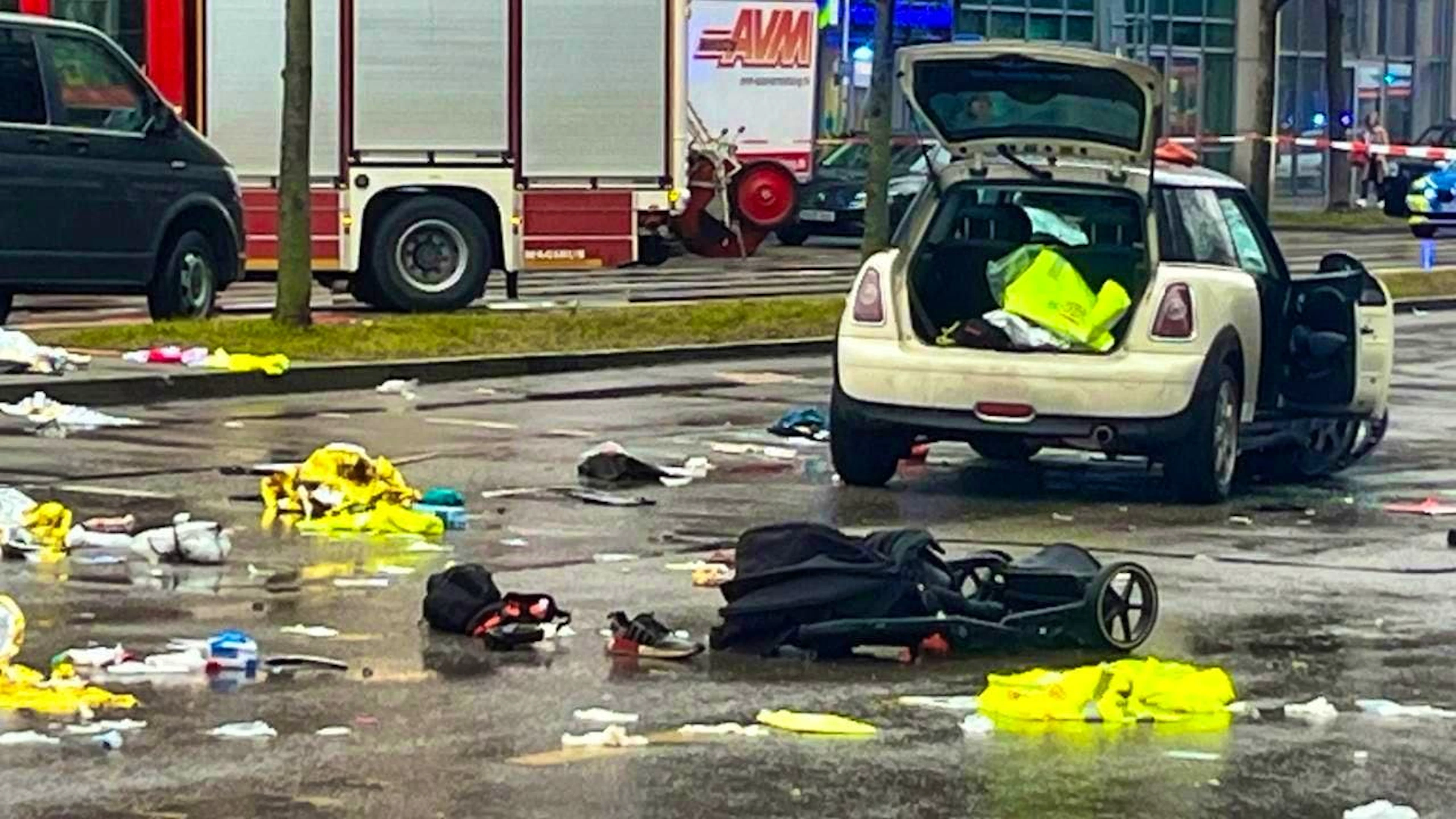 ARCHIVE - A car near the scene of the attack. A vehicle drove into a group of people in Munich city center in February 2025. Photo: Christoph Trost/dpa