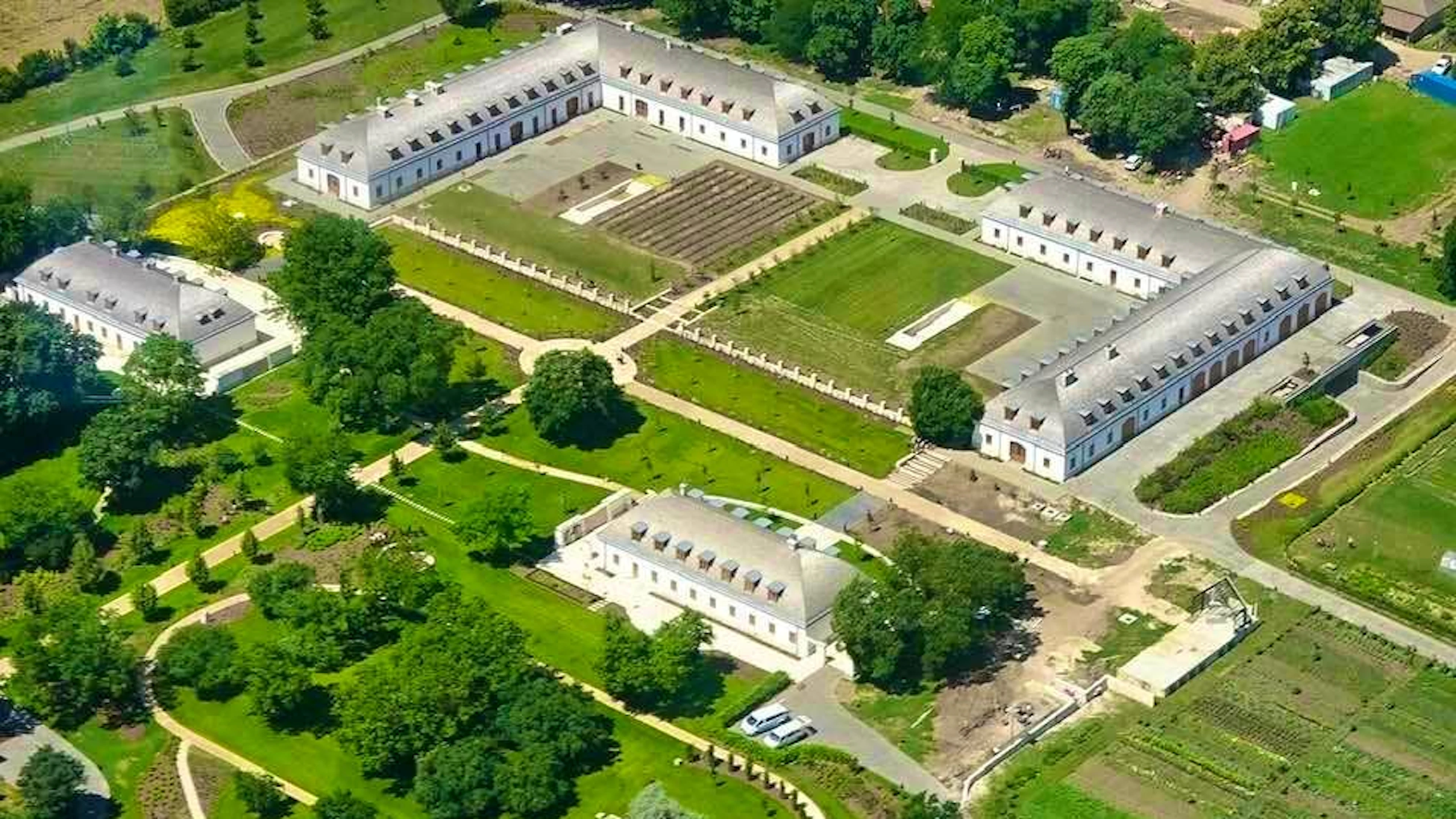 Viktor Orbán's estate from the air: footage of the property caused outrage online.