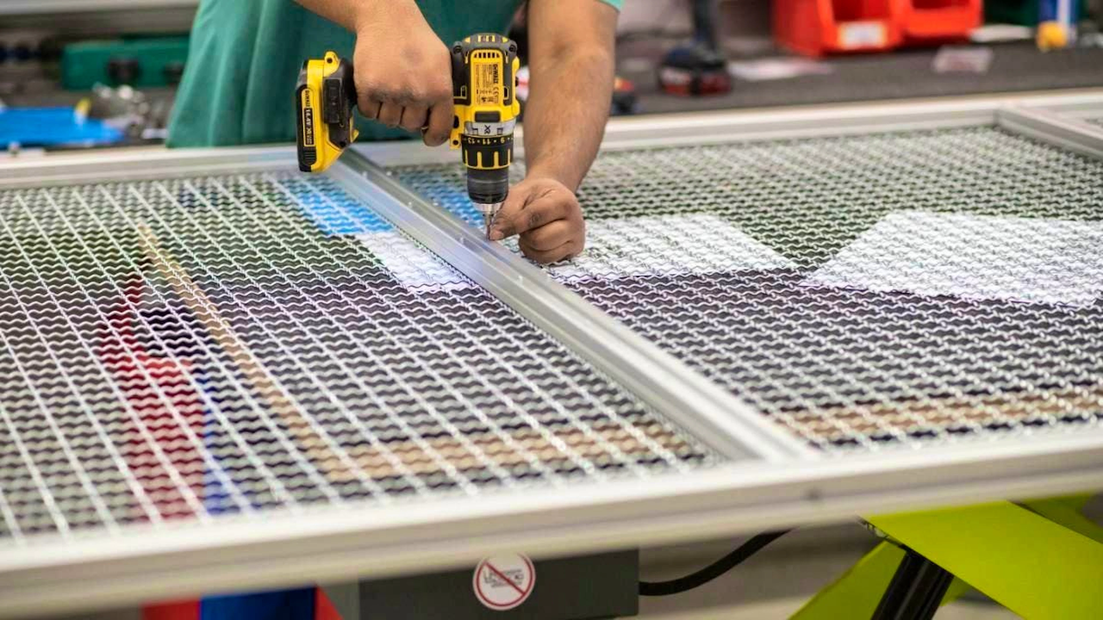 Small and medium-sized enterprises (SMEs) in the mechanical and electrical engineering industries (MEM) are suffering particularly from the US tariffs, especially indirectly as suppliers. (archive picture)