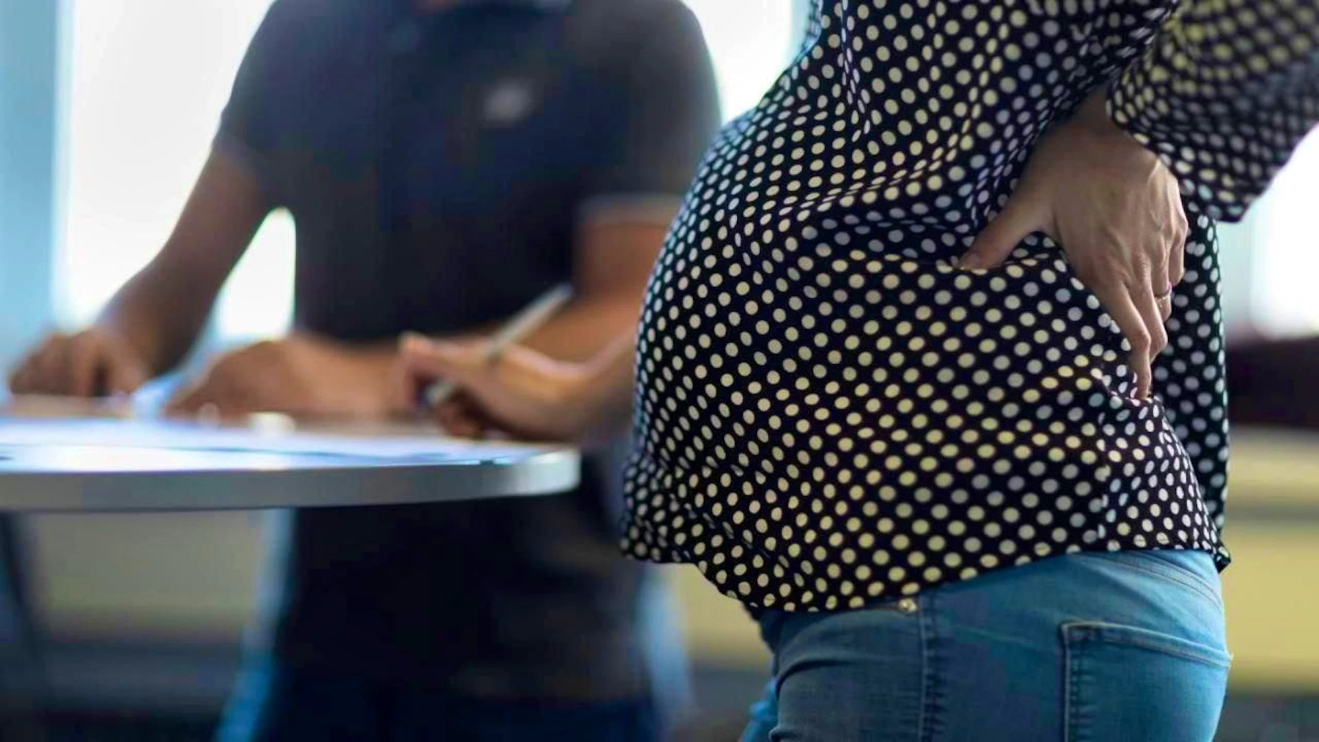 Marital status and parenthood, but also age, have an impact on the pay gap between women and men. This is shown in a report by the Federal Council. (theme picture)