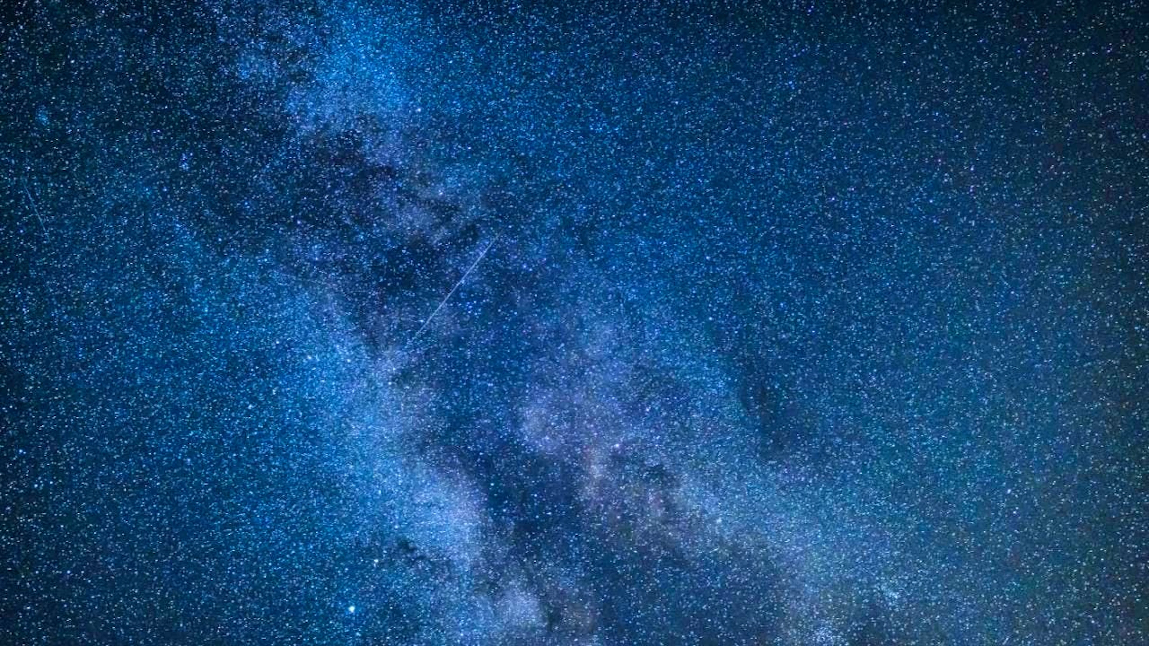Earth probably needed help from space for life to emerge. (symbolic image)