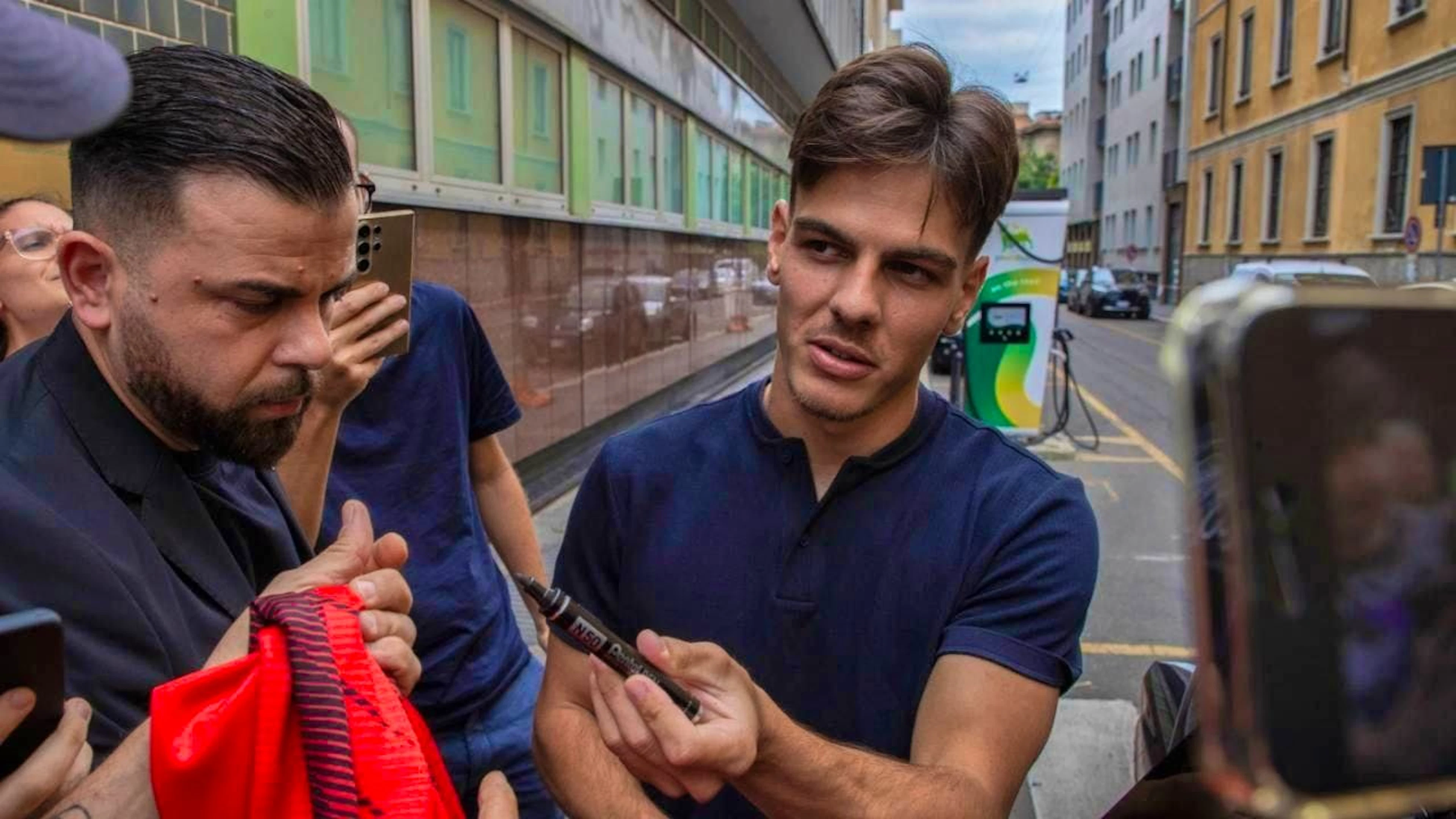 Ardon Jashari makes signings at the beginning of August as he undergoes medical tests at AC Milan