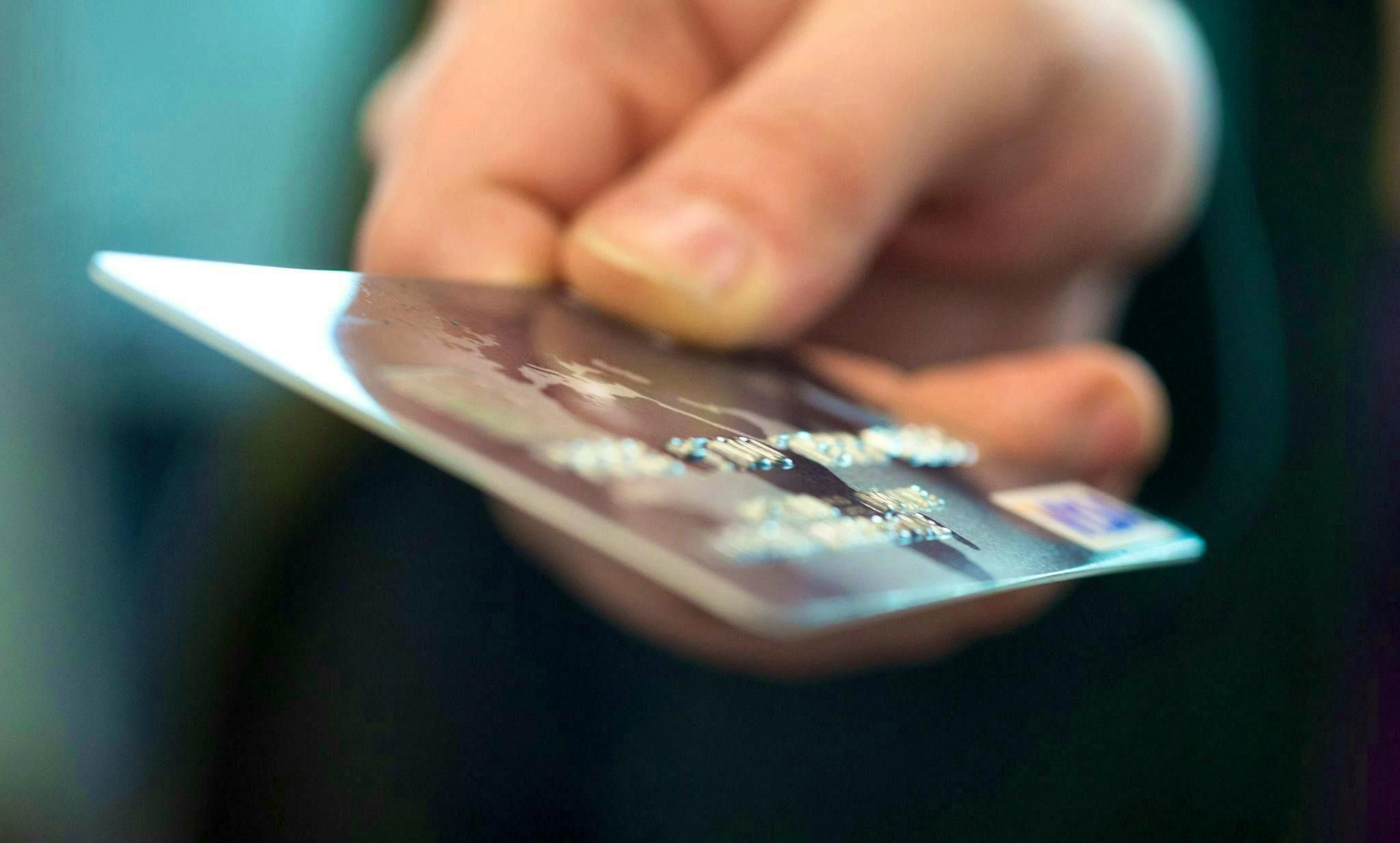 En cas d'annulation, il vaut également la peine de jeter un coup d'œil aux prestations du fournisseur de la carte de crédit.