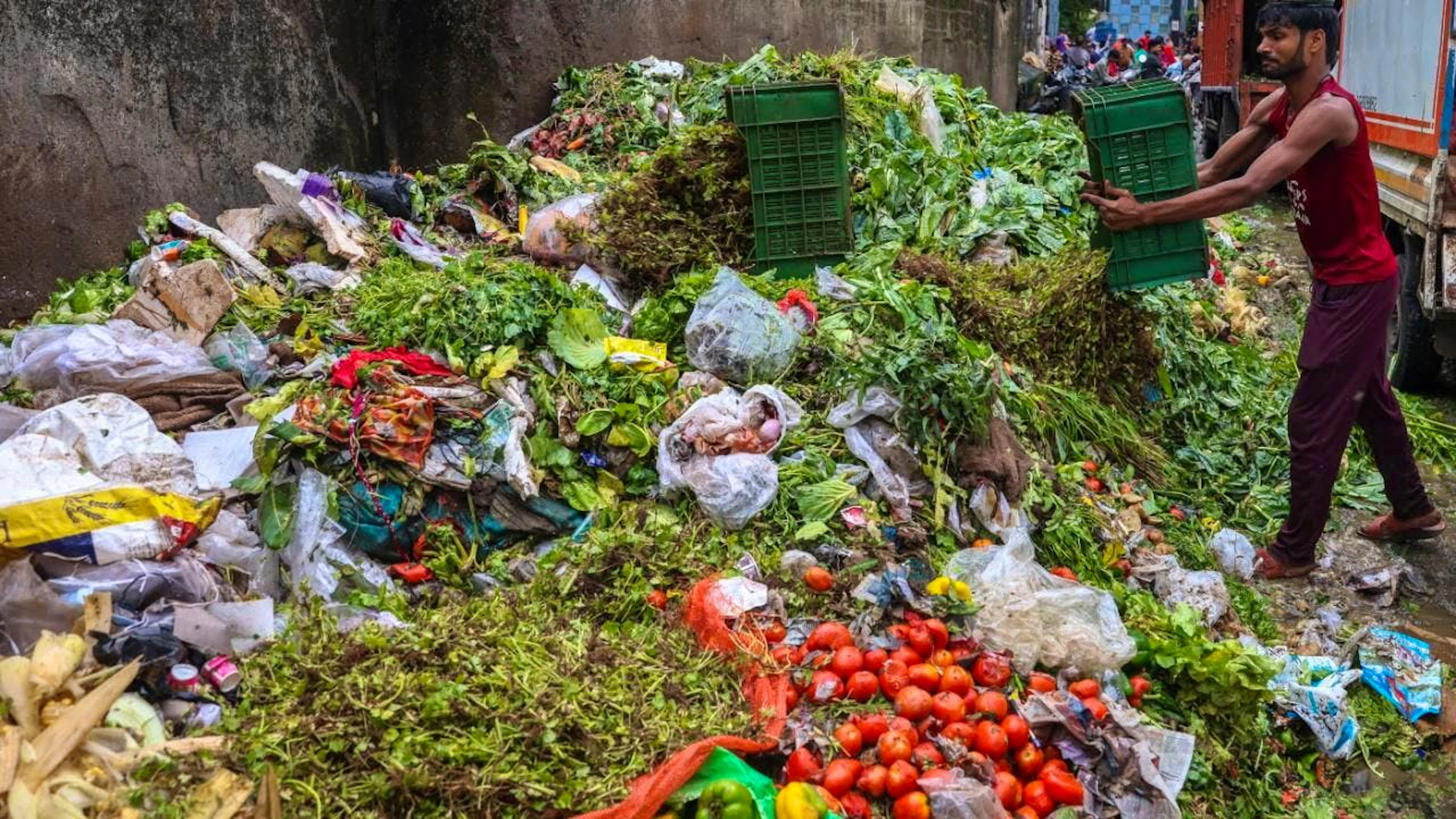 En 2030, chaque Etat membre devra réduire de 30% les déchets alimentaires de la distribution, de la restauration et des ménages, et de 10% ceux générés par la transformation et la fabrication des aliments, par rapport aux volumes annuels enregistrés entre 2021 et 2023 (image d'illustration).