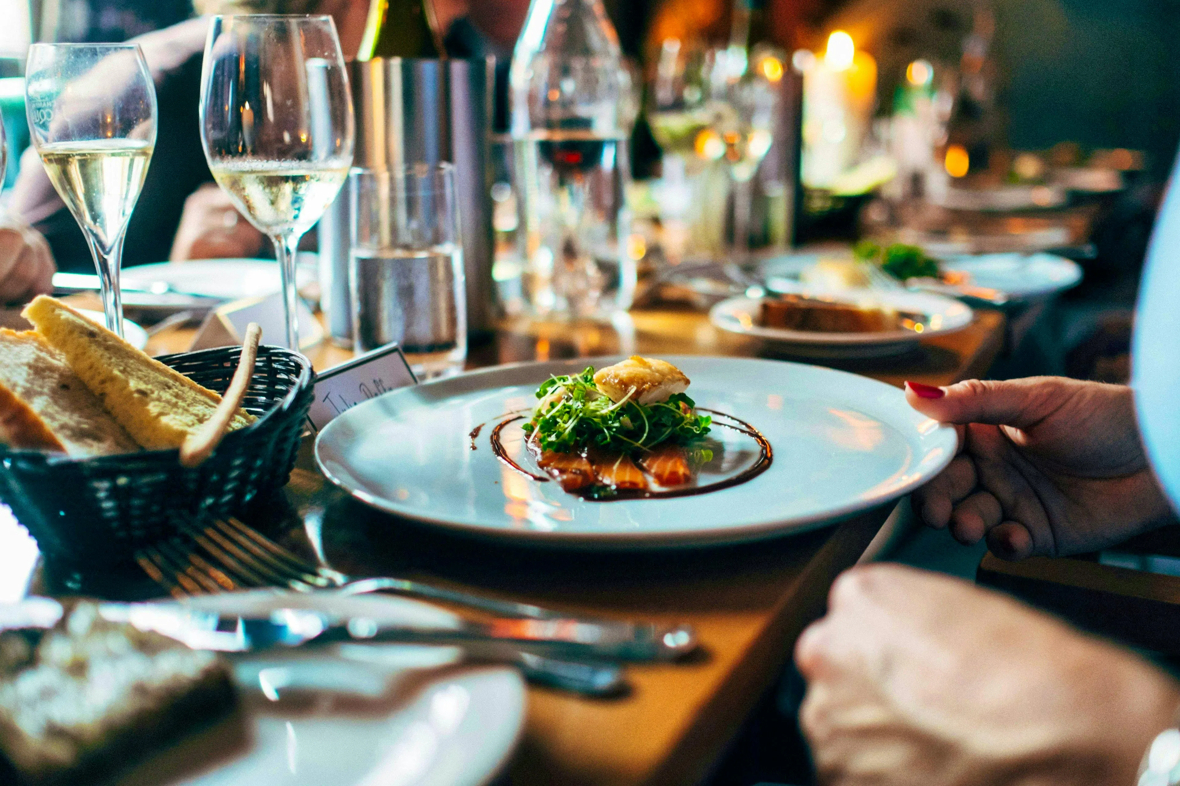 Bartender goes berserk in Bern and receives a hefty fine
