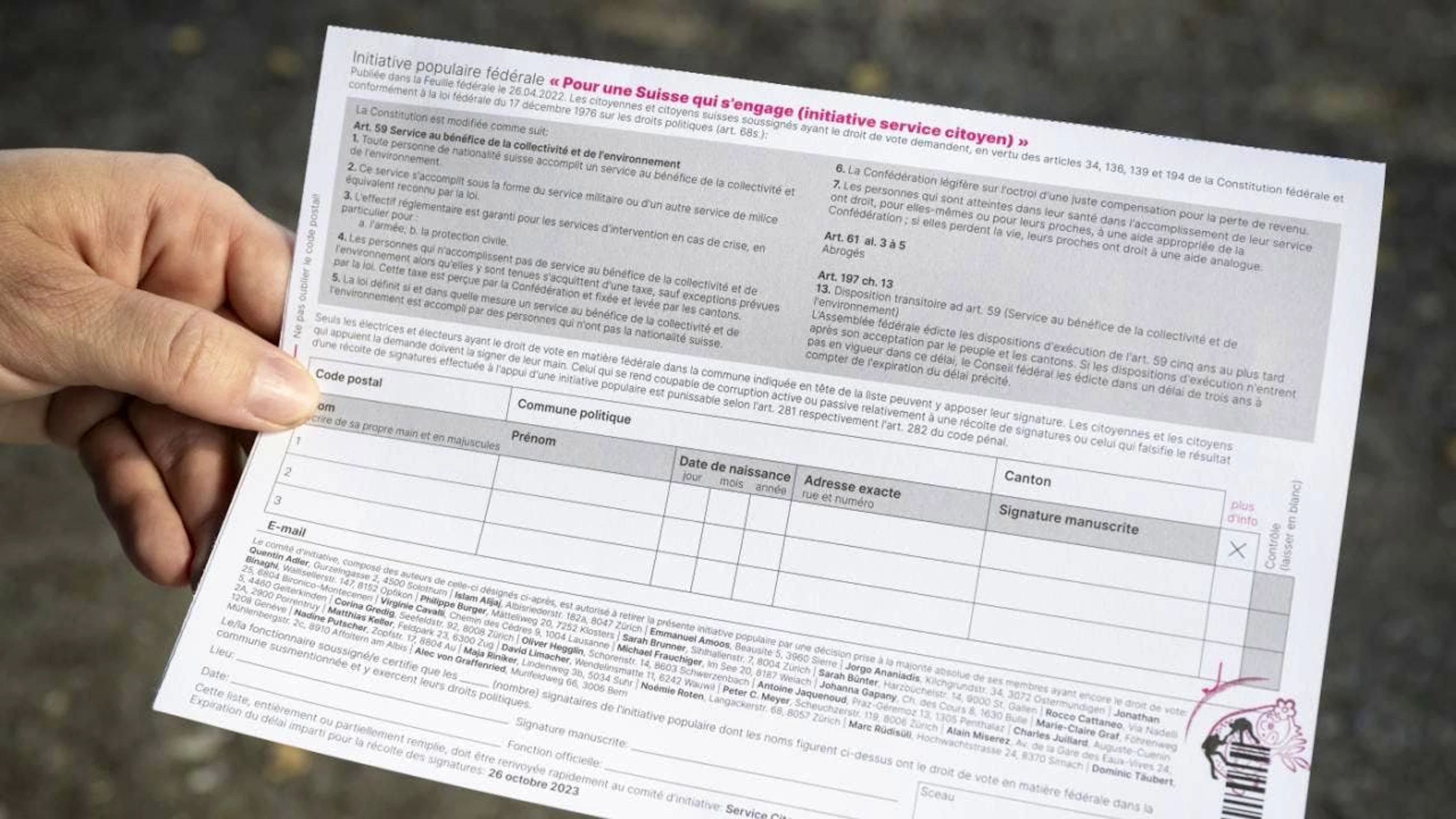 Les trois initiatives parlementaires voulant interdire la récolte de signatures payées ont été refusées (archives).