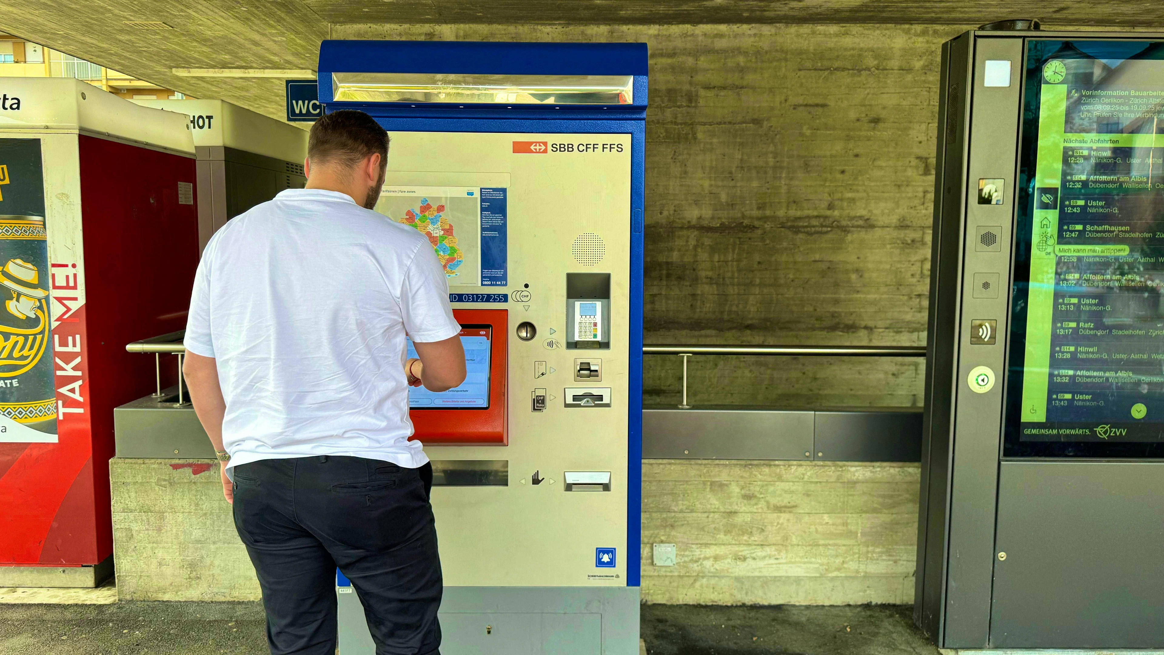 Plastic instead of paper tickets: how the new SBB ticket machine works