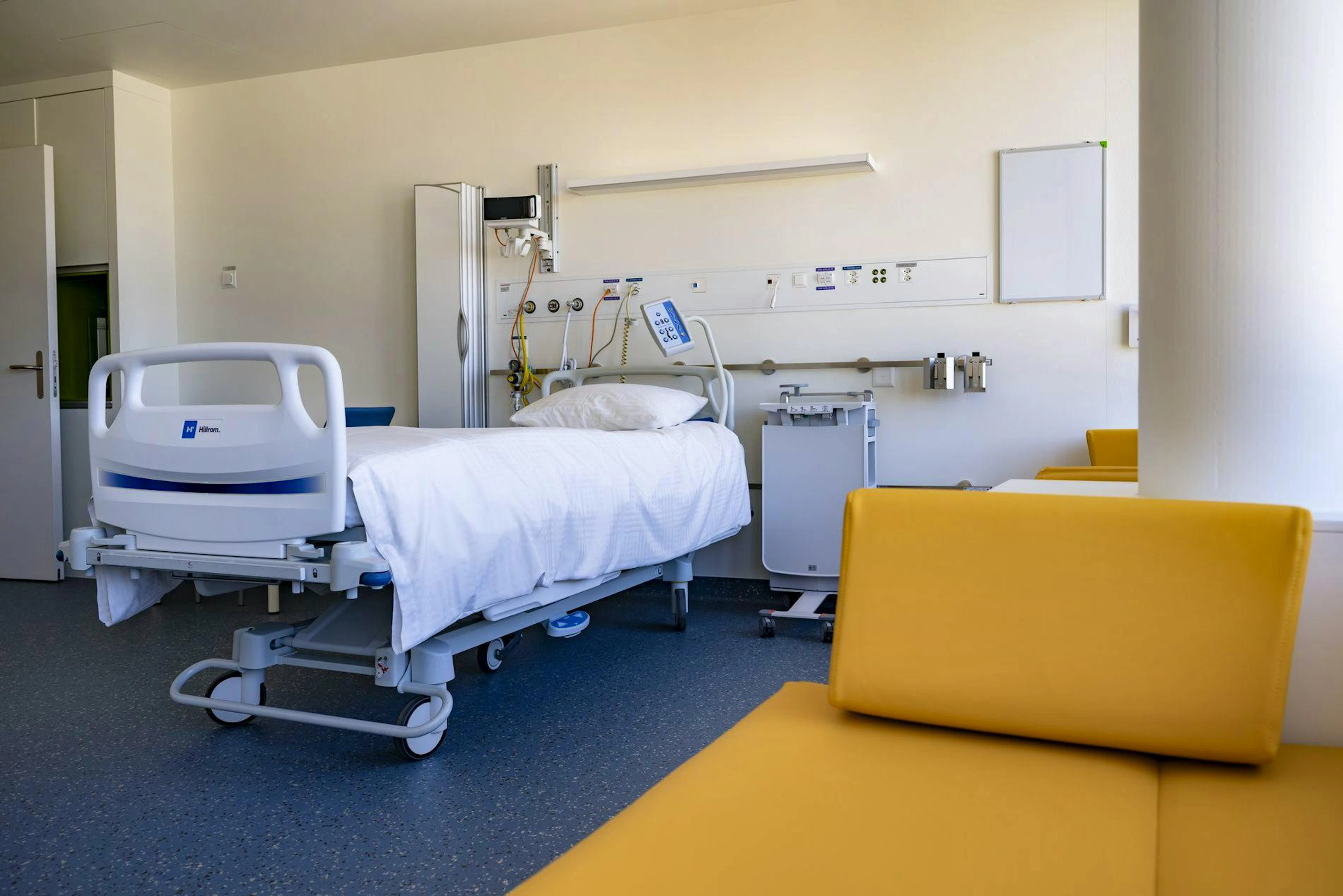 Des chambres de patients ont dépassé les 30 degrés Celsius aux Hôpitaux universitaires de Genève (HUG) pendant la canicule de juin (archives).