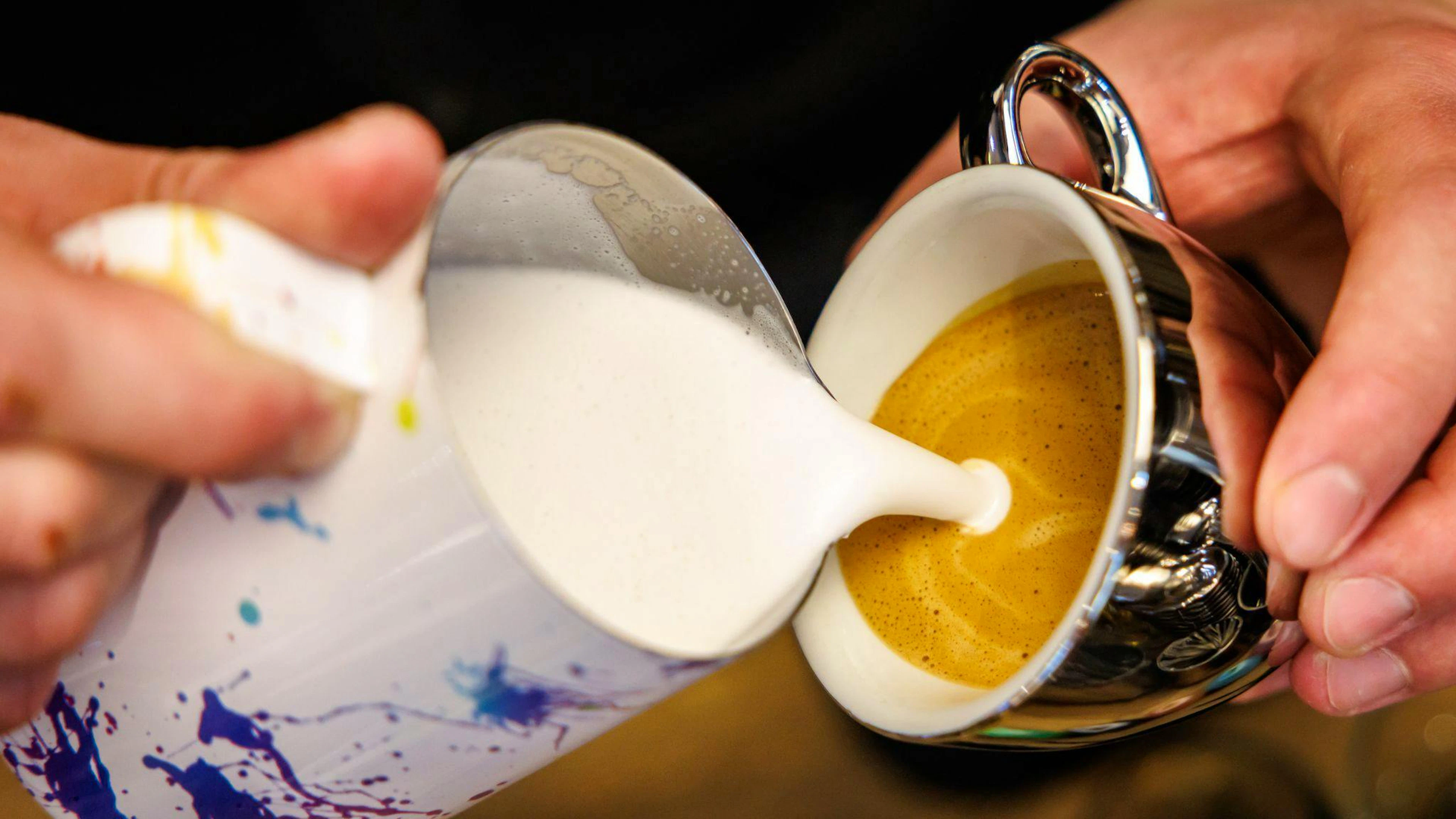 So viele Tassen Kaffee am Tag sind gut fürs Herz