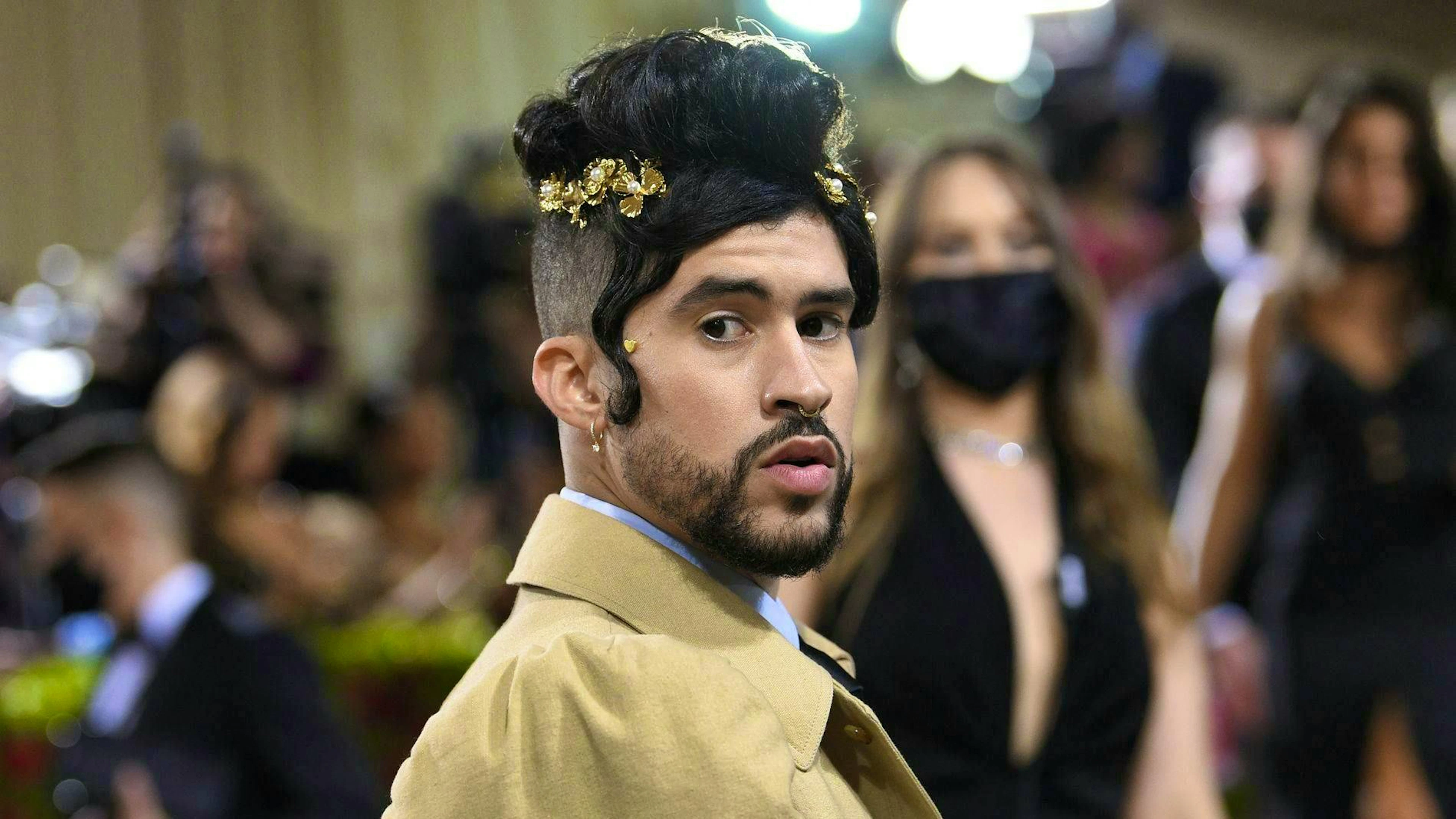 Bad Bunny is not only known for his music, but also for his style. Here in 2022 at the Met Gala.