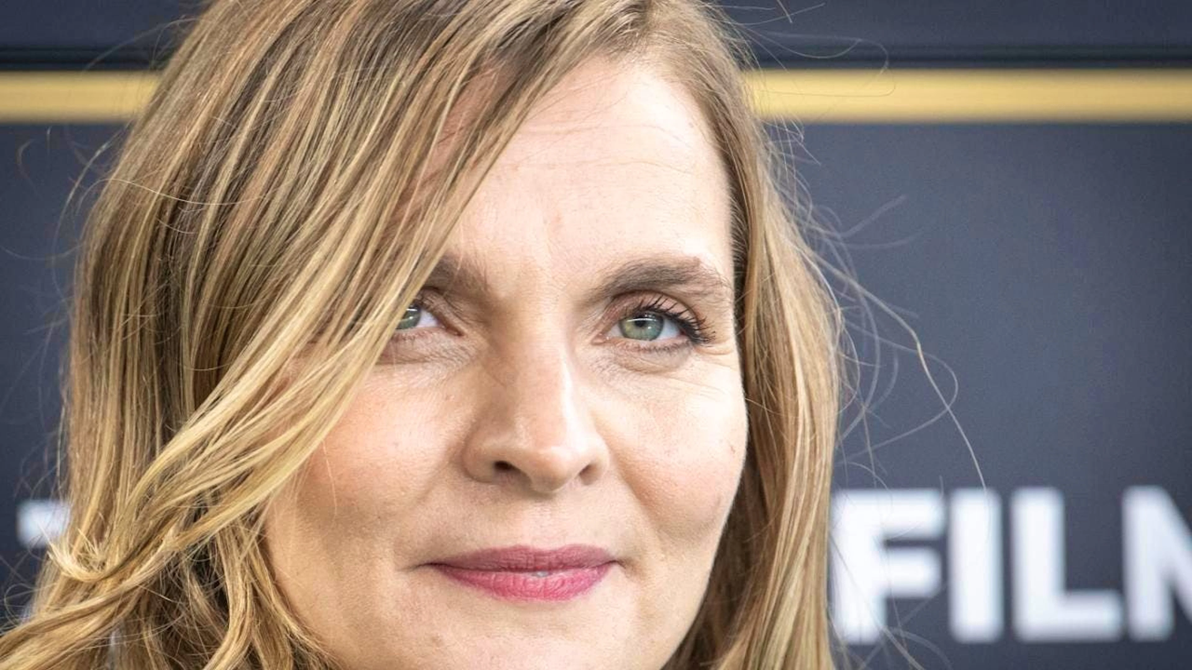 La compositrice, violoncellista e direttrice d'orchestra islandese Hildur Guðnadóttir è presidente della giuria del Concorso internazionale di musica da film di Zurigo. Al contempo, lo Zurich Film Festival la omaggia con un premio alla carriera.