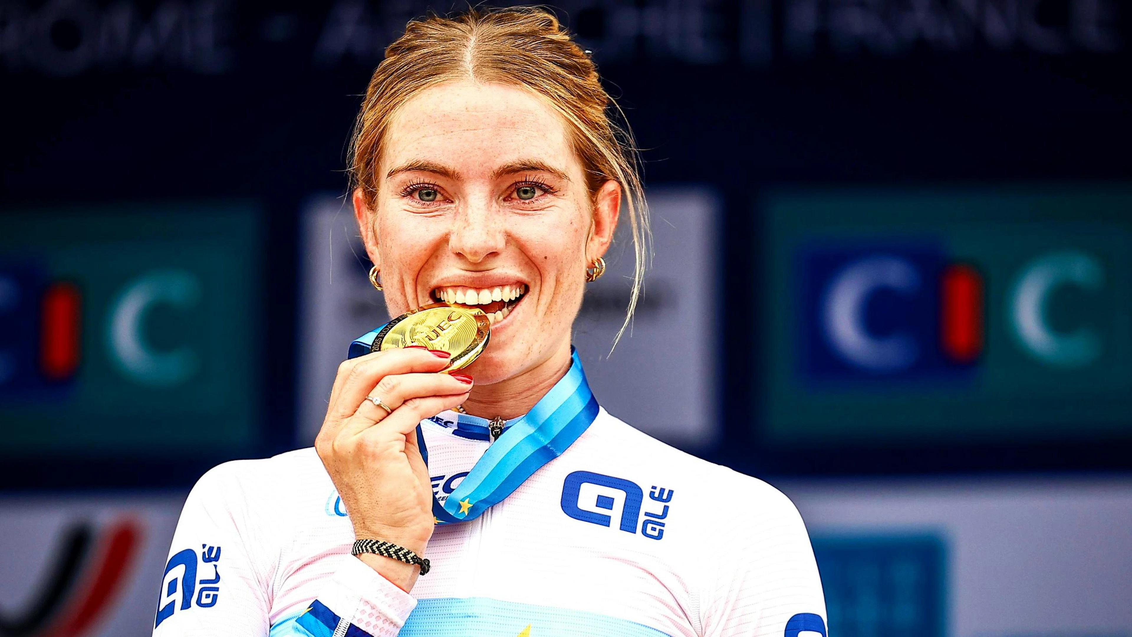 Demi Vollering a été sacrée championne d'Europe samedi à Guilherand-Granges, en Ardèche.