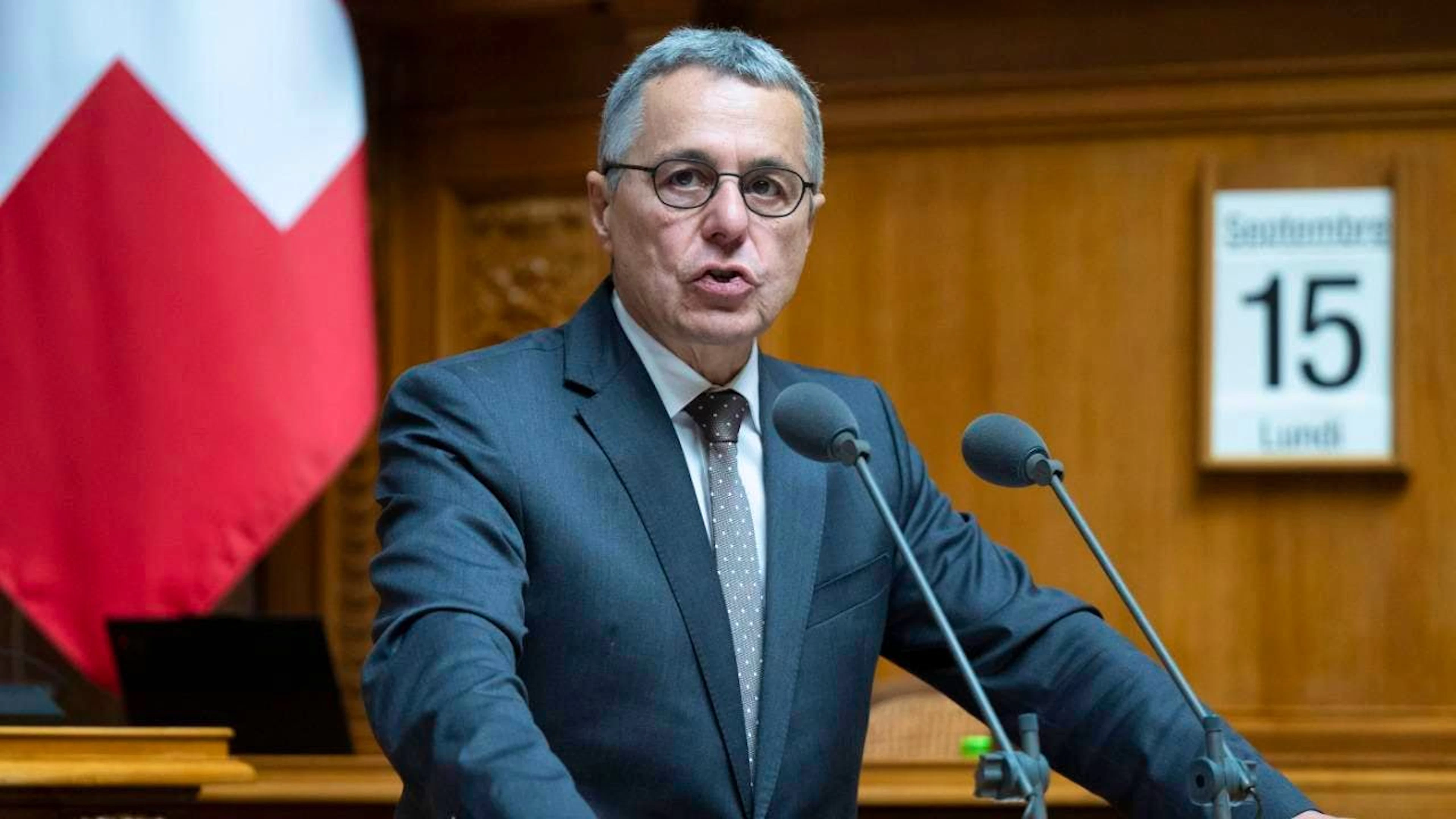 Per il Dipartimento federale degli affari esteri diretto dal ticinese Ignazio Cassis, il rilascio degli ostaggi e l'accesso degli aiuti umanitari alla popolazione di Gaza sono prioritari.