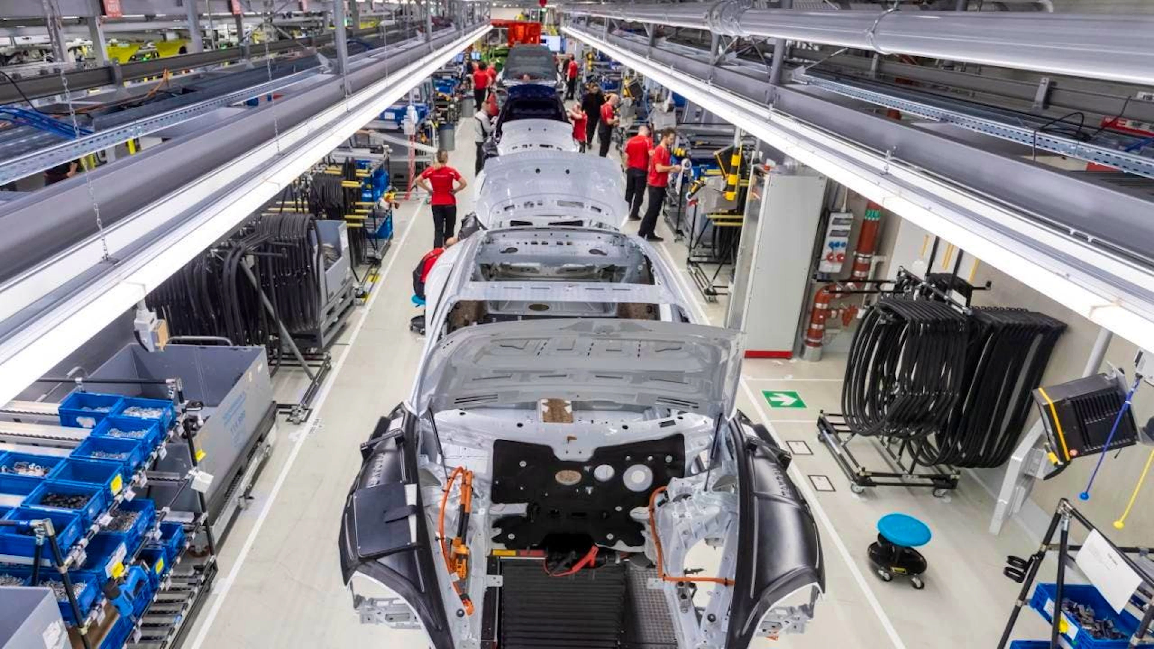 En septembre, mois du salon automobile international de Munich avec une forte présence de constructeurs chinois, le nombre d'immatriculations de véhicules neufs a grimpé de 12,8% sur un an, à 235'528 unités, selon les chiffres publiés lundi par l'Agence fédérale automobile (KBA).