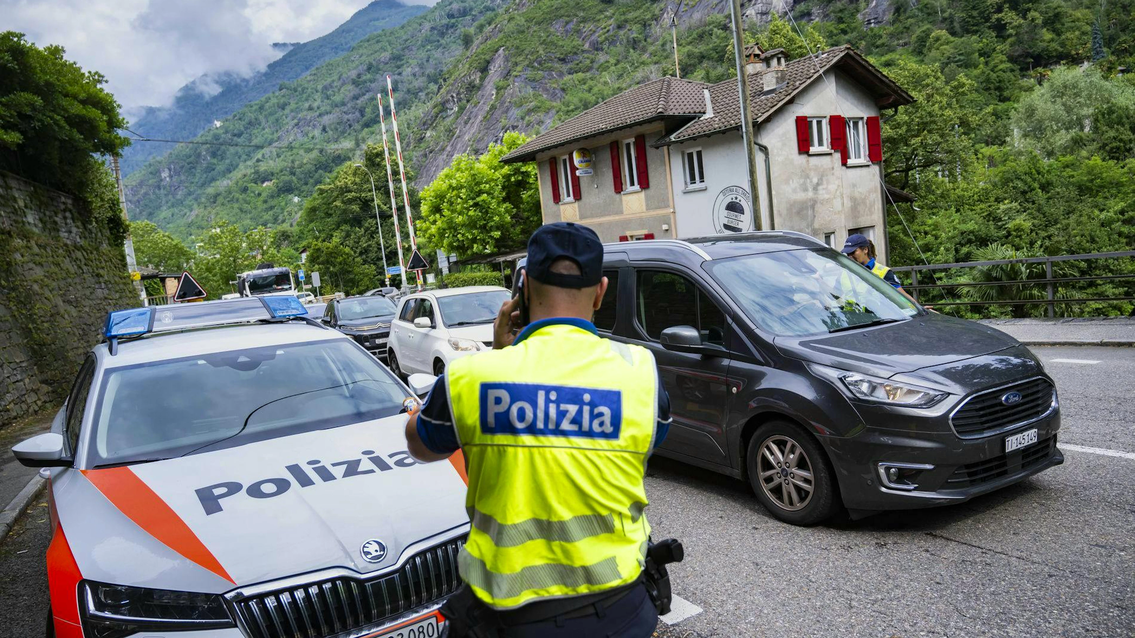 Meurtre présumé: un homme recherché est retrouvé mort