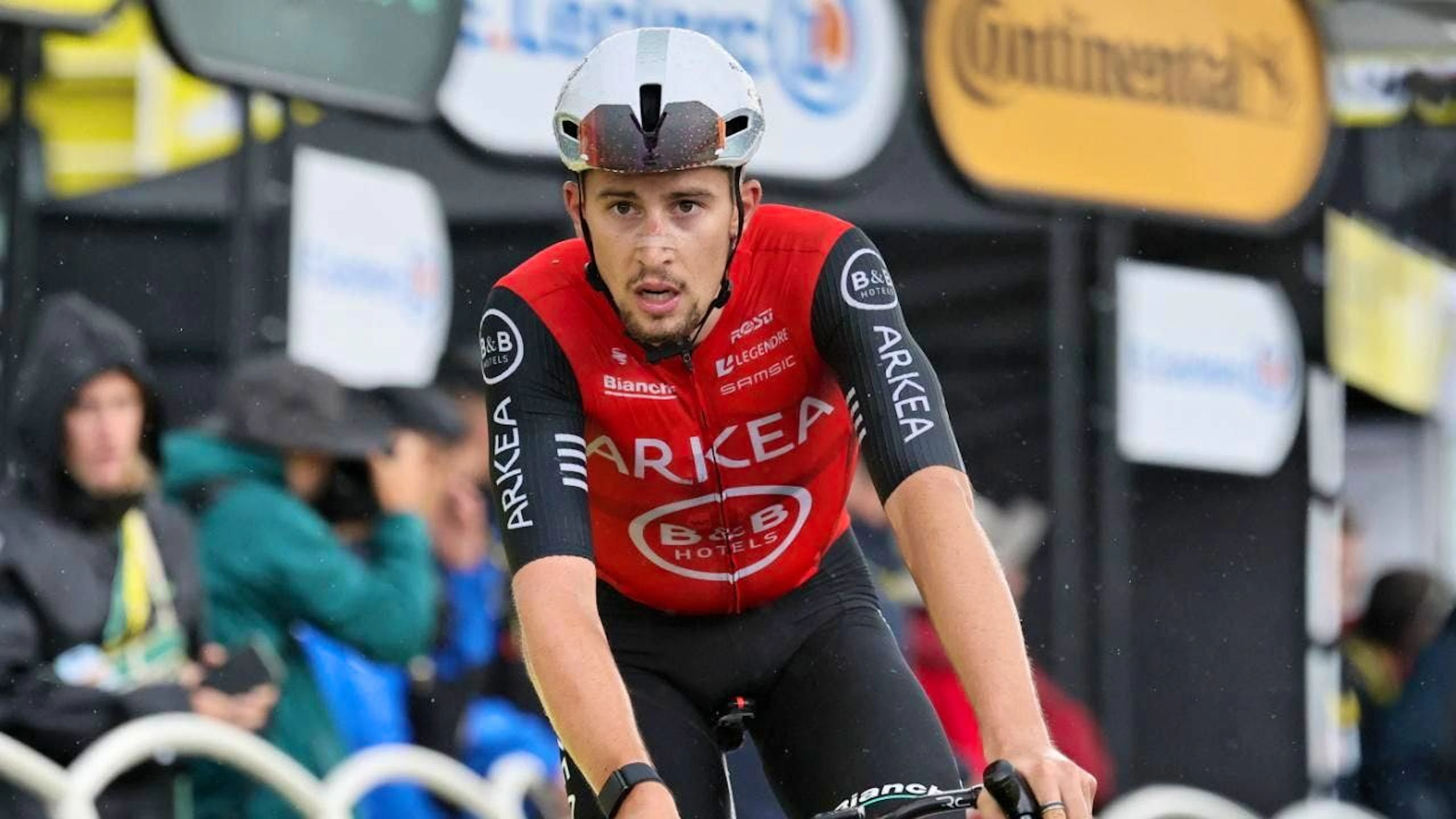 Kévin Vauquelin rejoint INEOS Grenadiers.