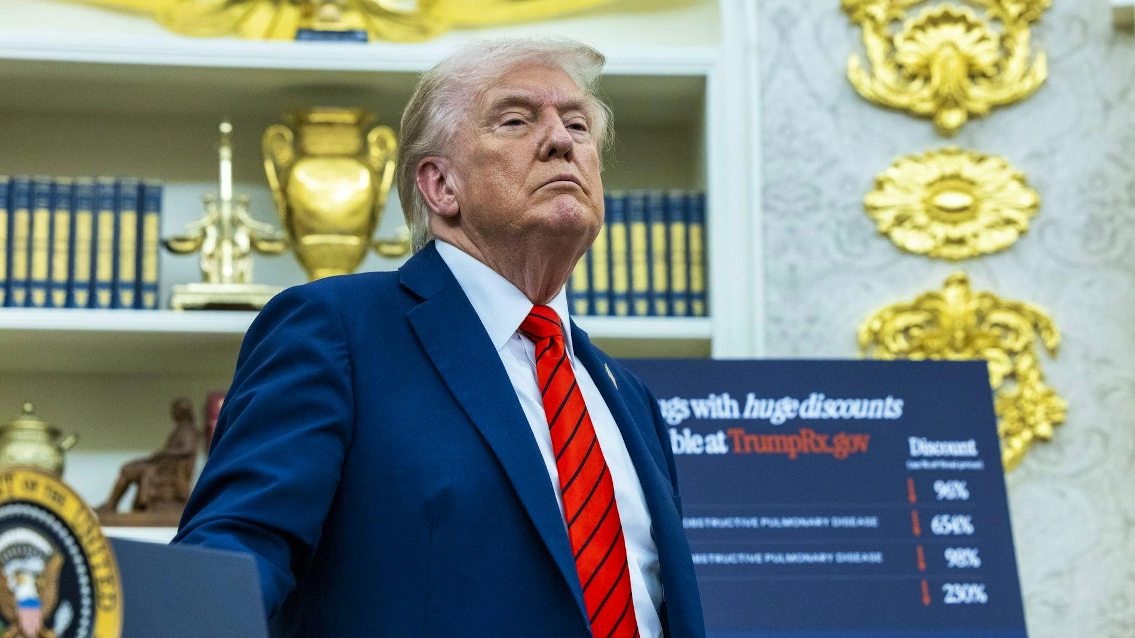 La Maison Blanche a annoncé vendredi avoir commencé à licencier des fonctionnaires fédéraux, une menace à l'endroit des démocrates que Donald Trump brandissait depuis plusieurs jours (archive).