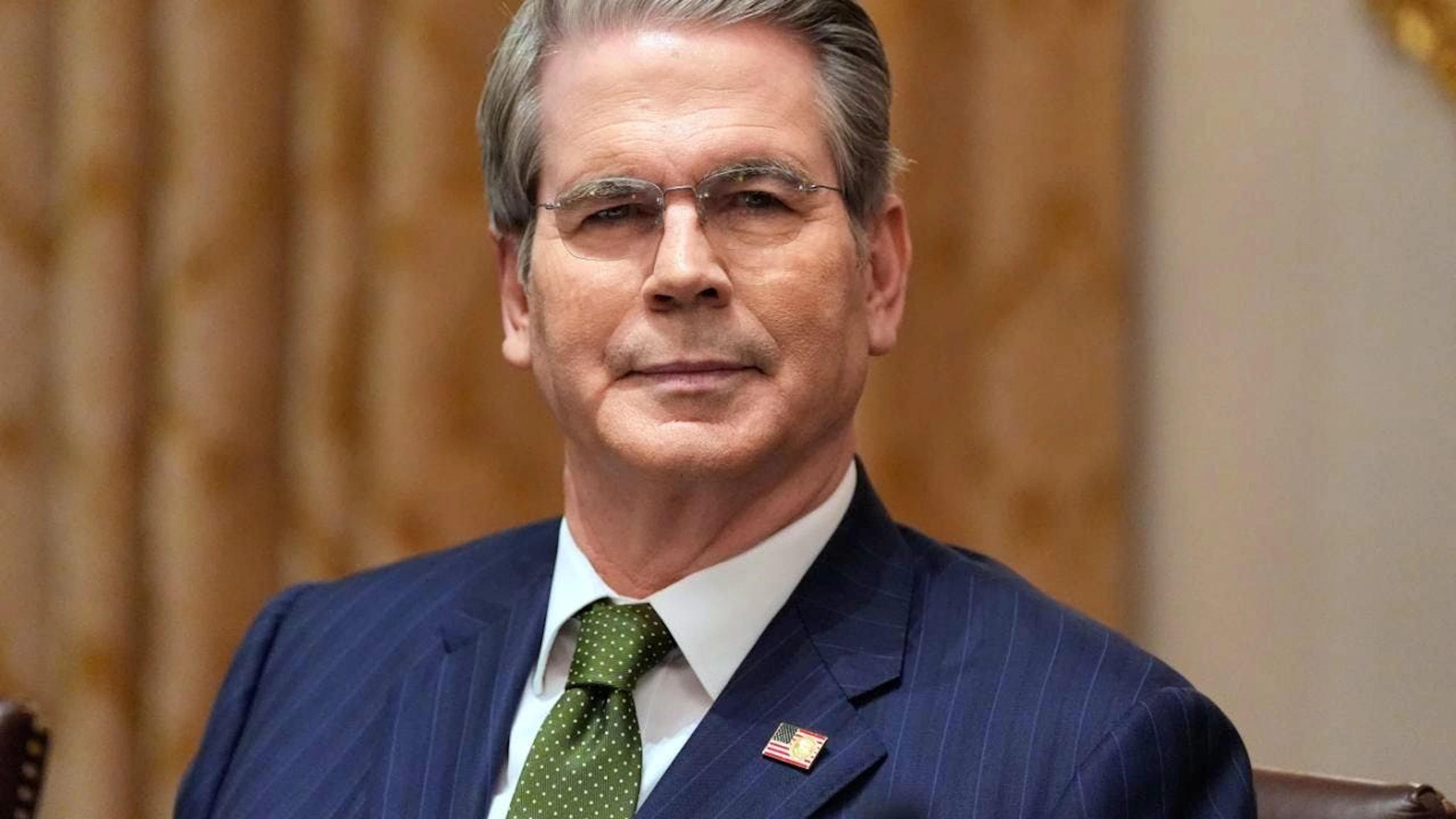 Le ministre américain des Finances Scott Bessent veut encore aider l'Argentine.