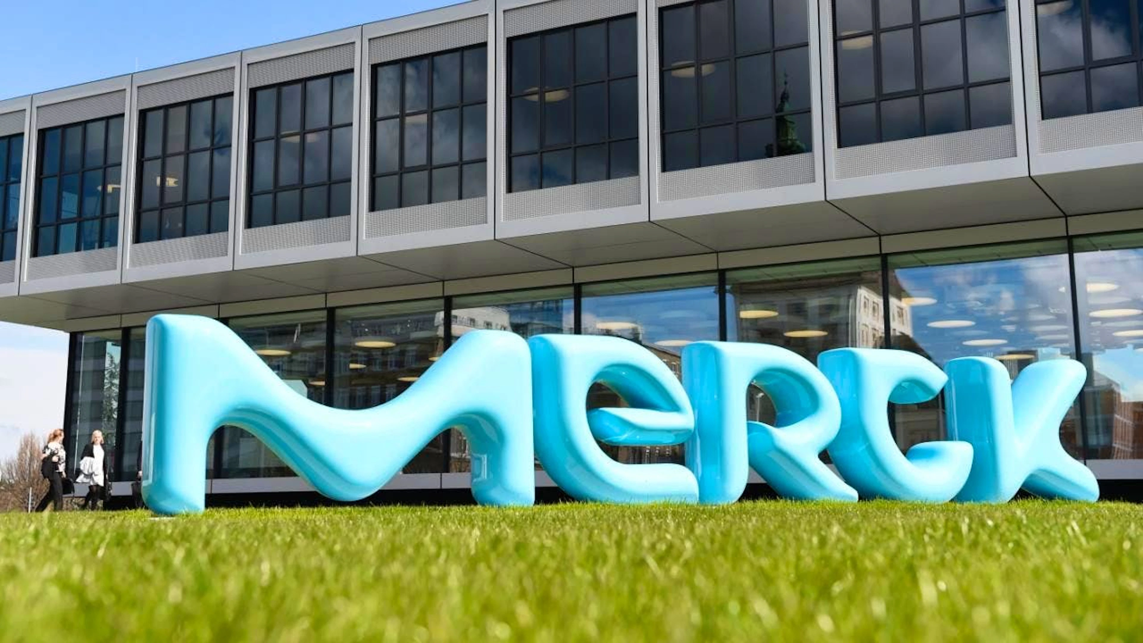 Le laboratoire Merck, basé à Darmstadt, bénéficiera d'exemptions de droits de douane, à condition de nouveaux investissements de production et de recherche aux Etats-Unis (archives).
