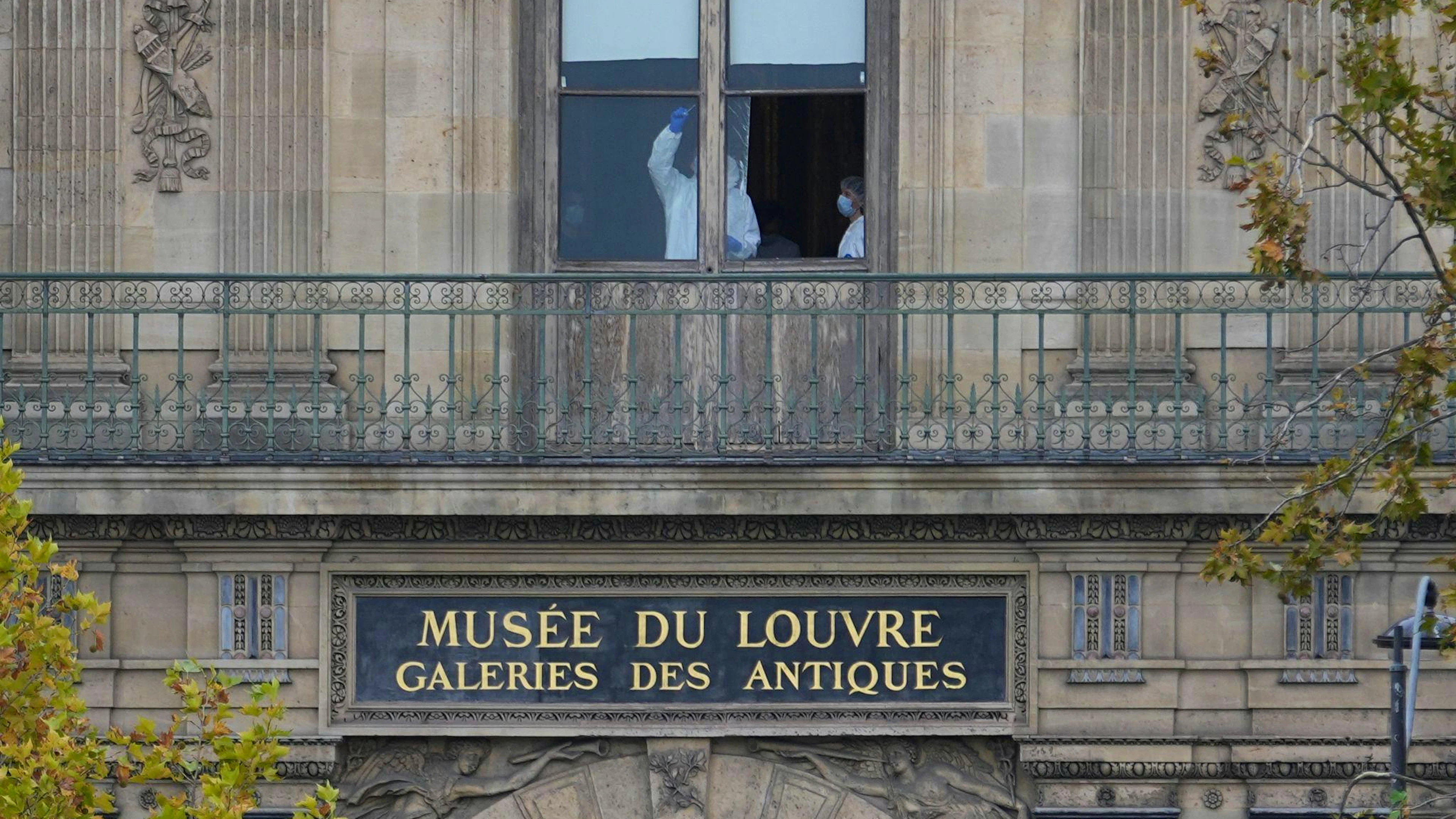 Die Einbrecher drangen über ein Fenster im ersten Stock in das Museum ein. 