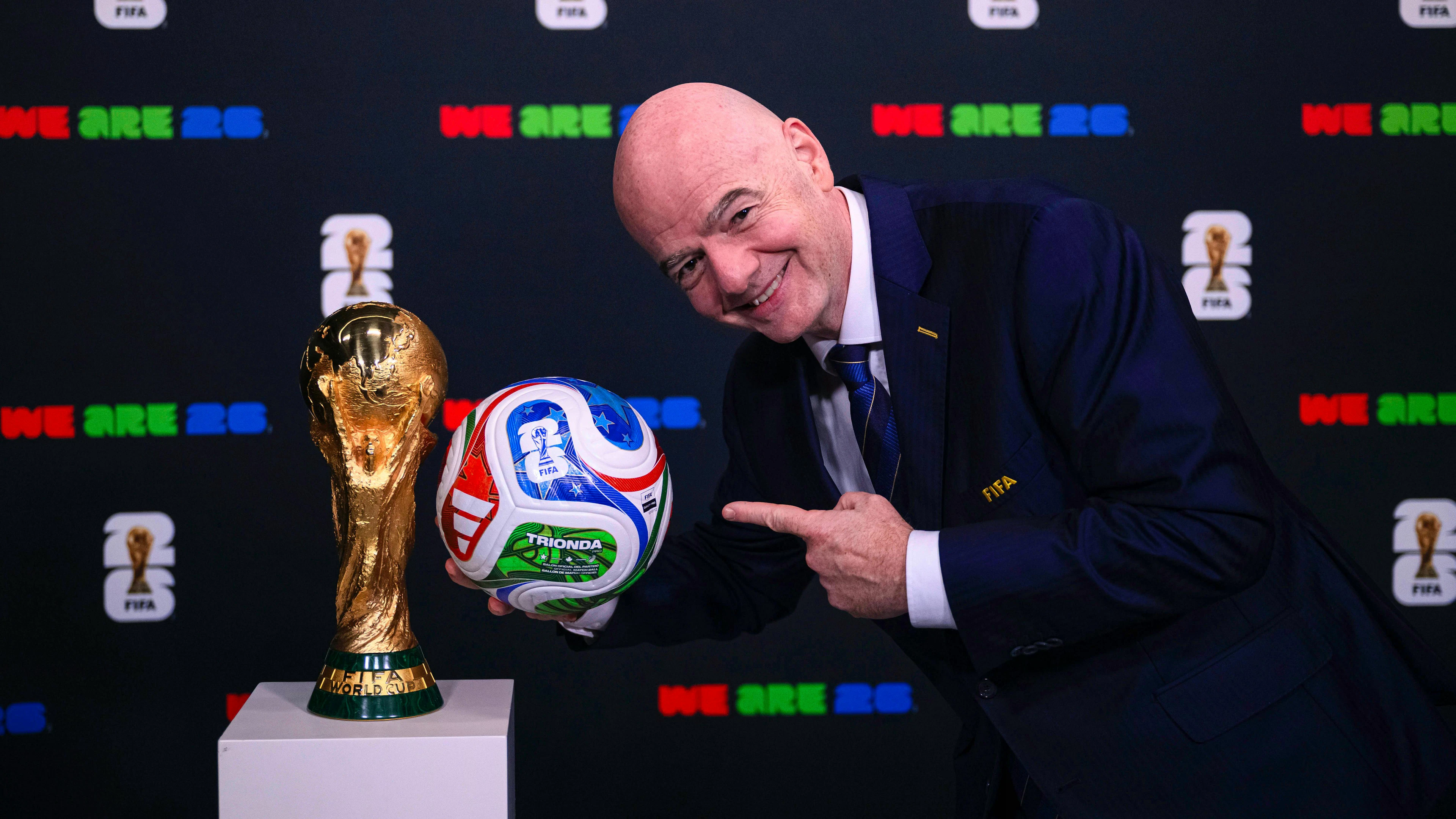 Gianni Infantino a promis que la Bolivie organiserait un jour «un Mondial».