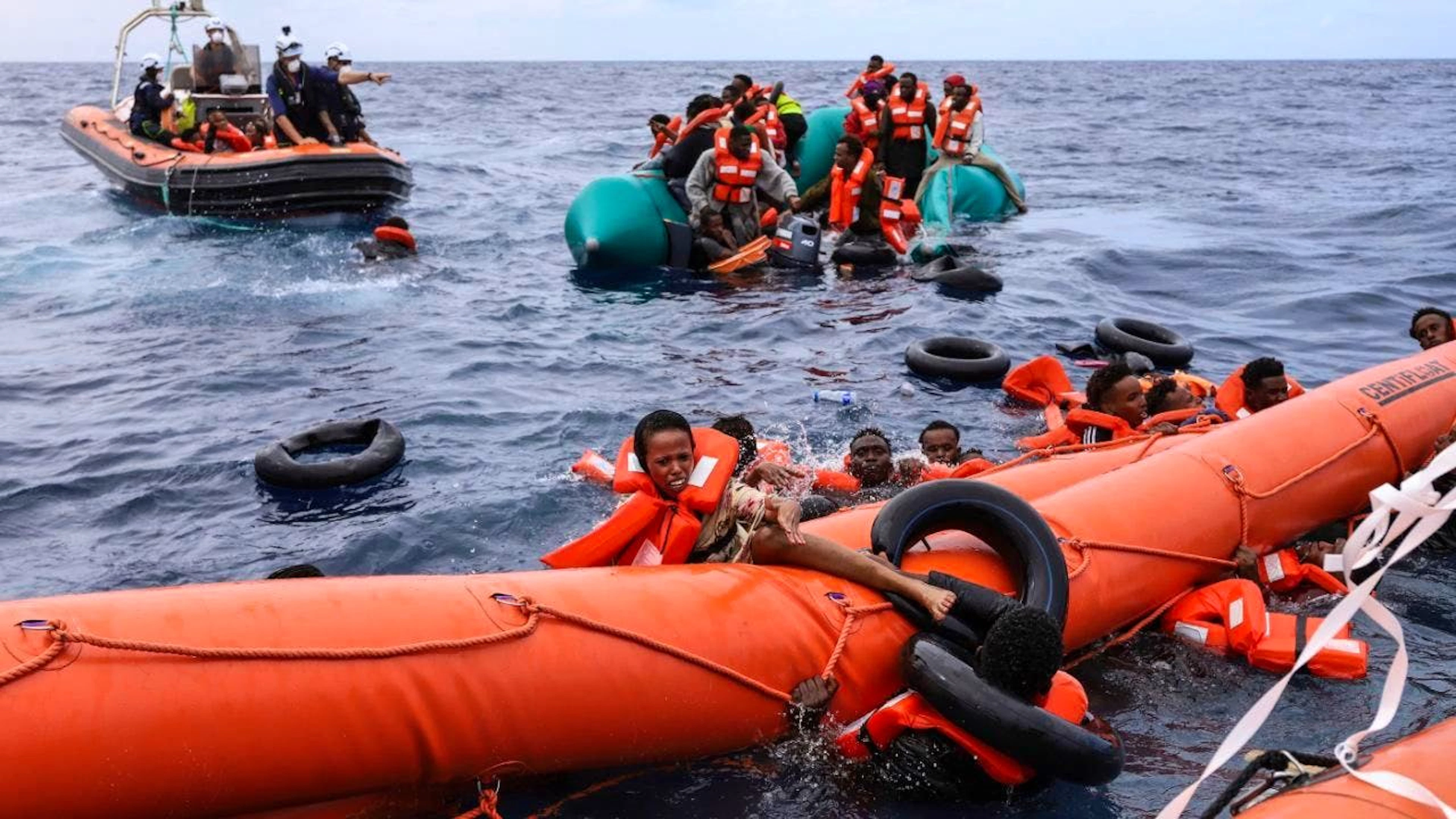 Migranti tratti in salvo