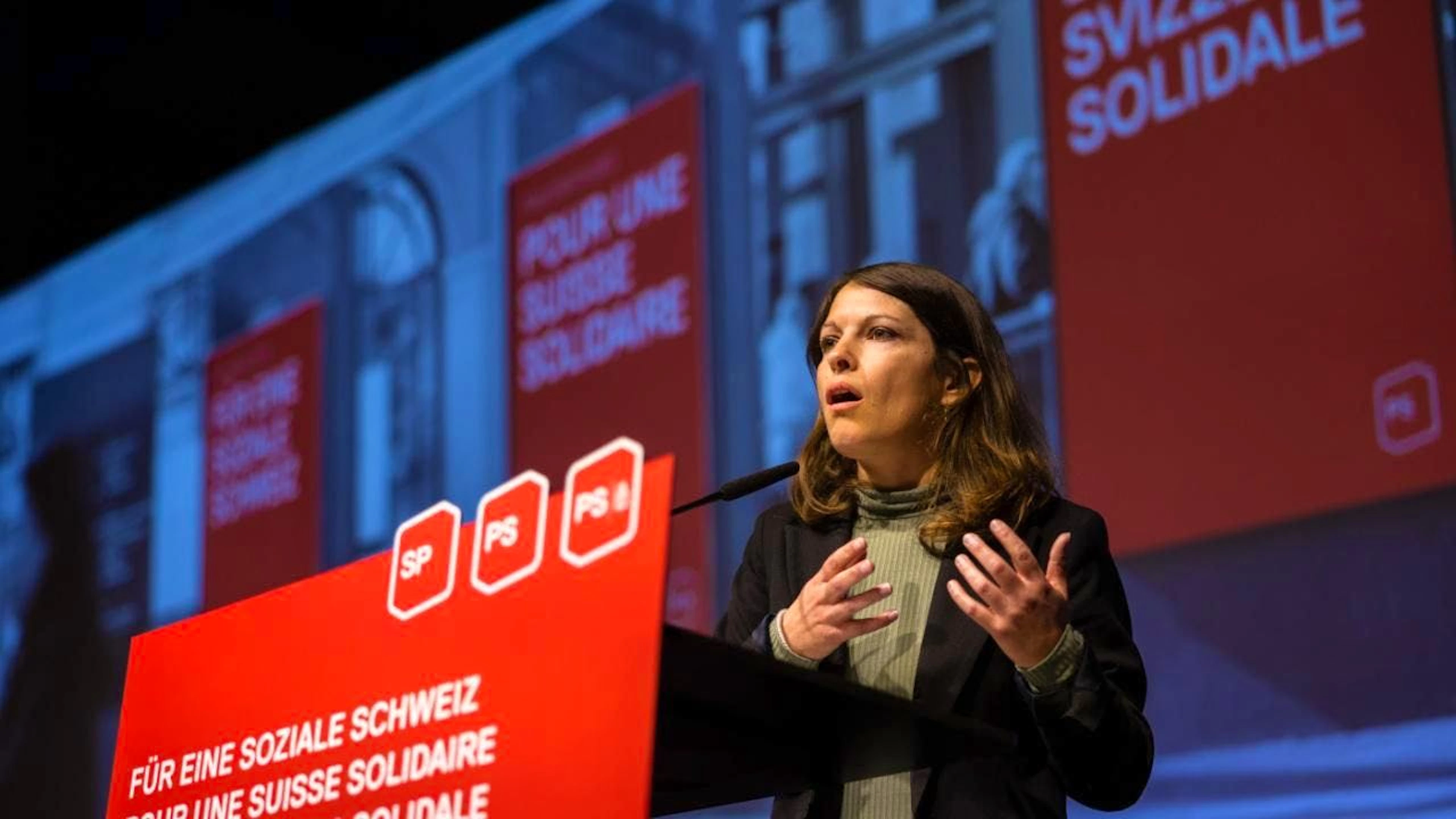 La copresidente del PS Mattea Meyer al Congresso del Partito socialista a Sursee (LU)