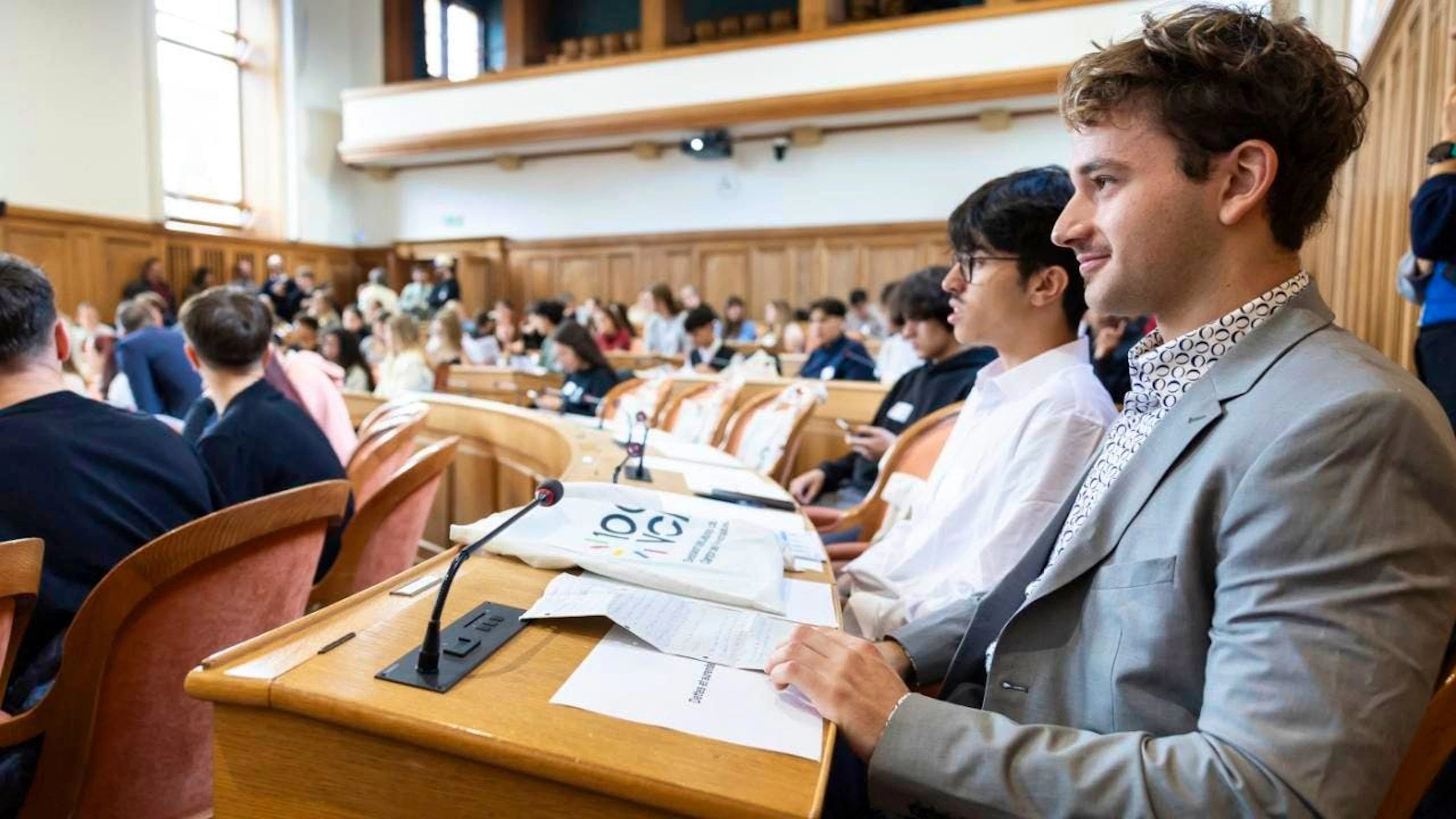 Skifter, âgé de 19 ans, s'est porté volontaire pour être le co-président de cette session des jeunes.
