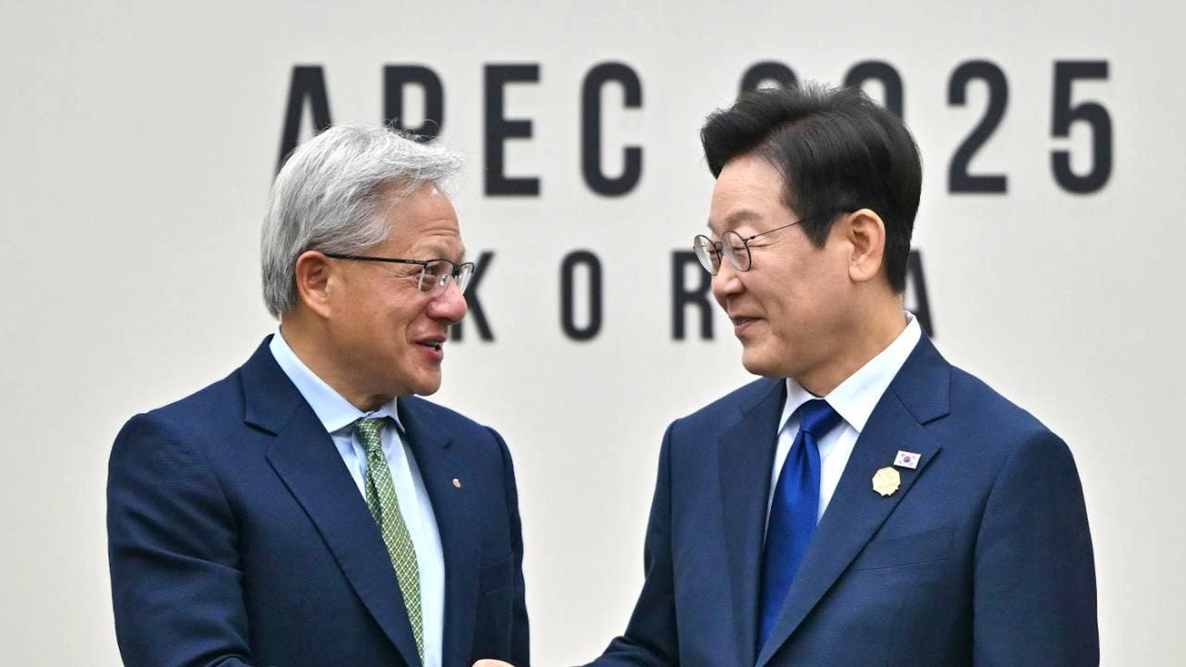 L'accord est intervnu à l'issue d'une rencontre entre le patron de Nvidia Jensen Huang et le président sud-coréen Lee Jae Myung.
