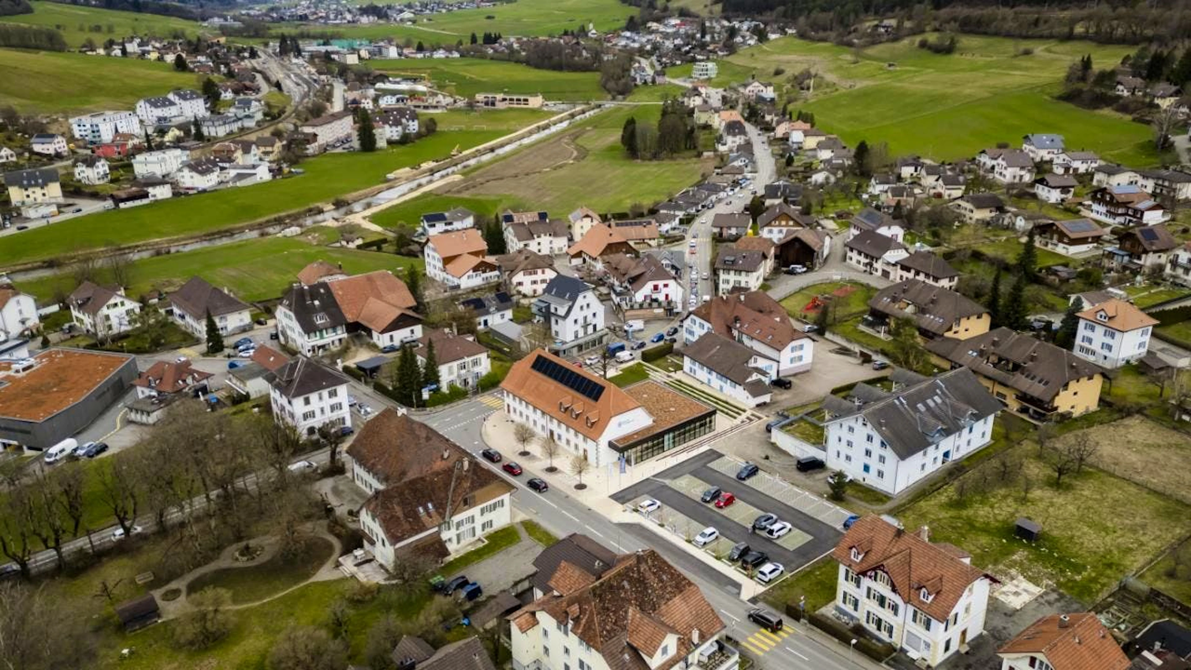 Veduta aerea di Sonceboz-Sombeval