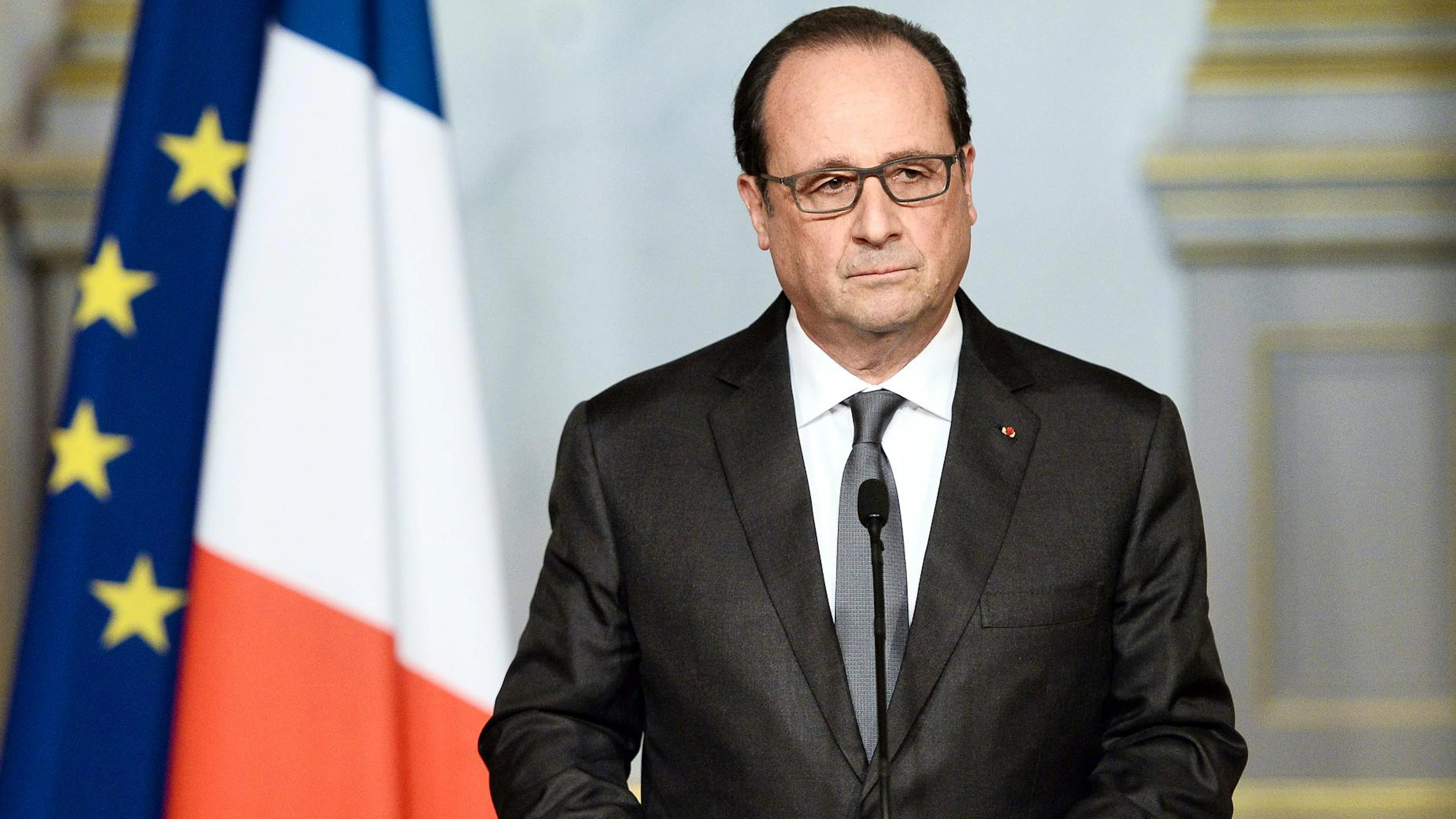 François Hollande avait pris la parole le 13 novembre 2015, peu avant minuit, depuis l'Elysée.