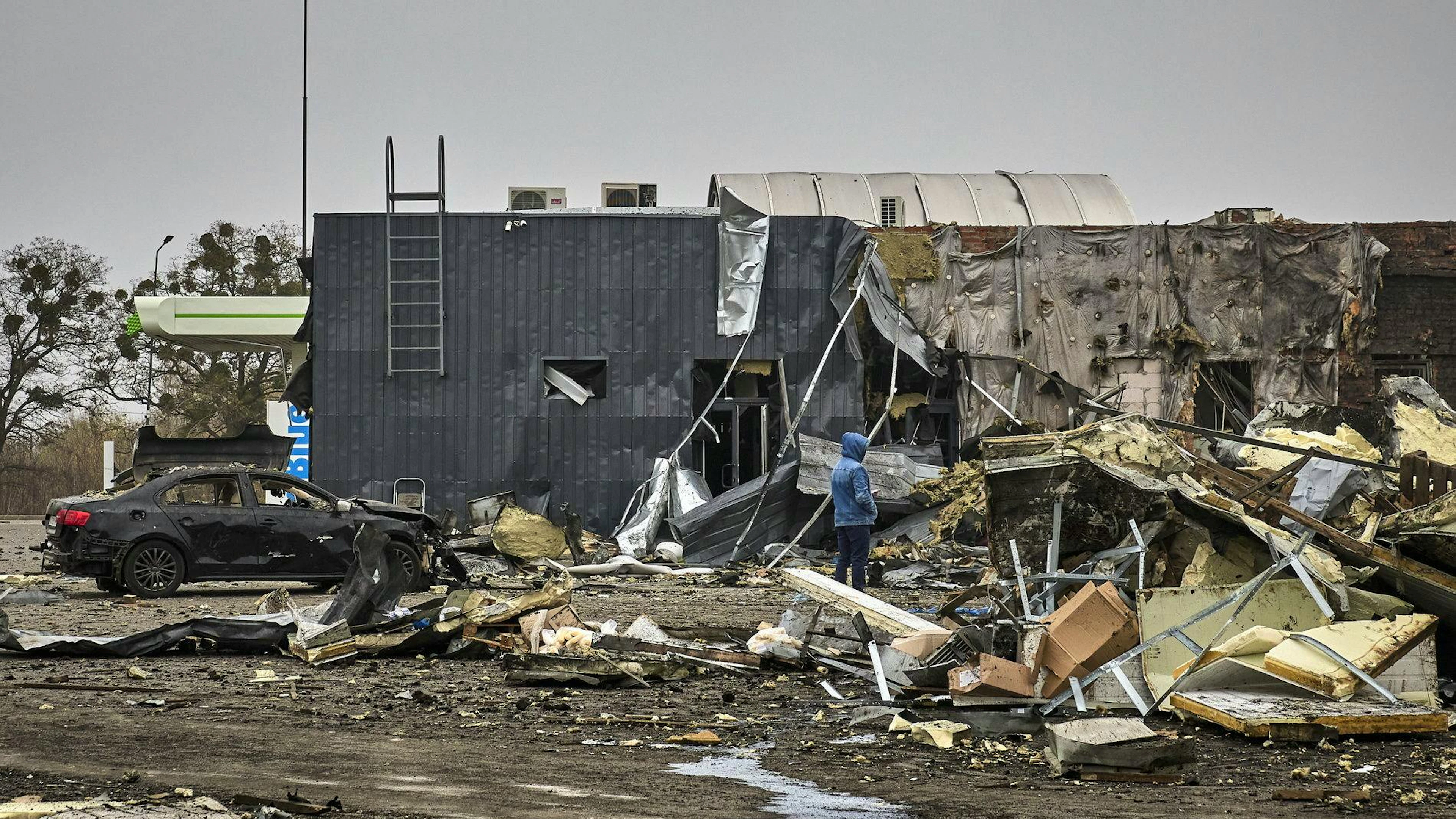 L'offensiva russa prende di mira per l'ennesima volta diverse infrastrutture energetiche e zone residenziali in Ucraina.
