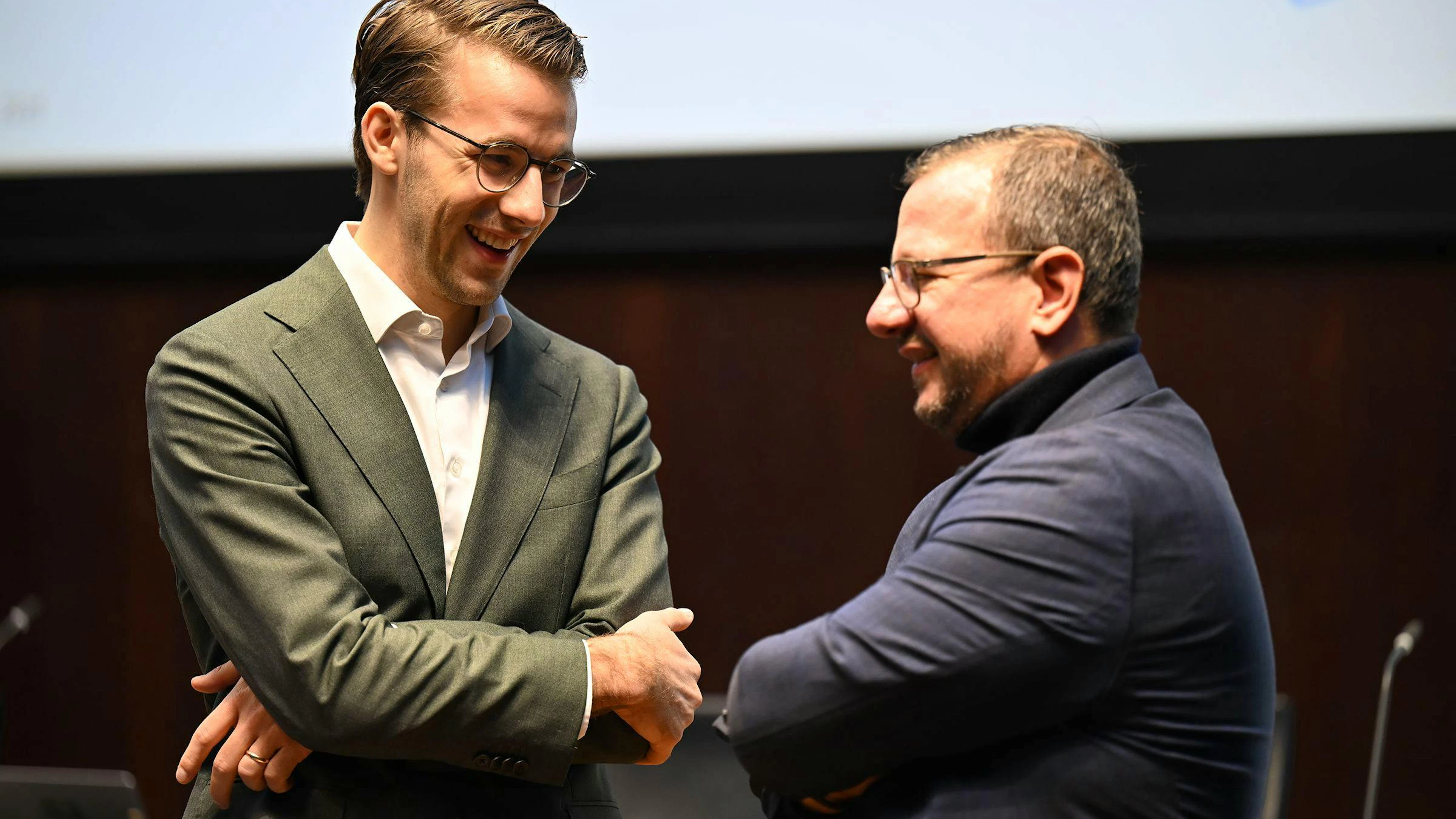 FDP-Nationalrat Andri Silberschmidt und Mitte-Parteipräsident Philipp Matthias Bregy.