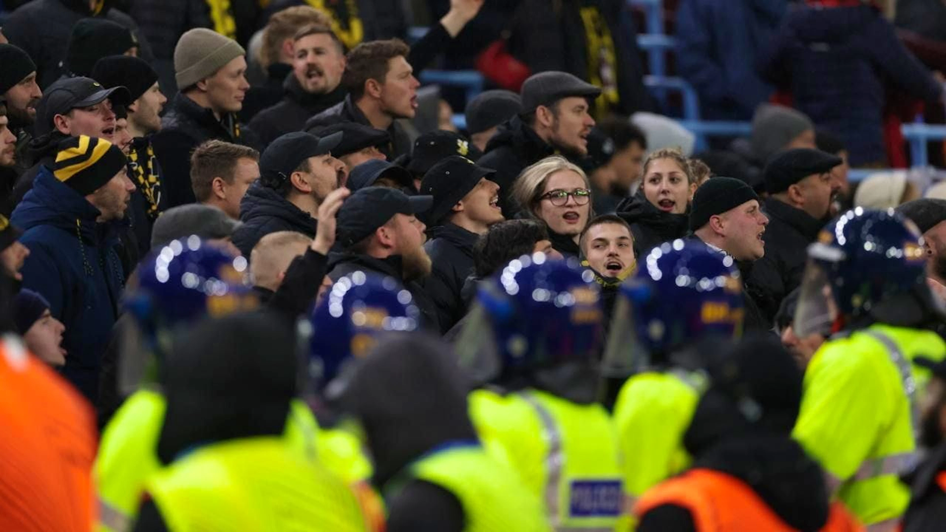 Fans der Young Boys und Ordnungshüter gerieten am Donnerstag beim Spiel gegen Aston Villa in Birmingham aneinander. (Archivbild)