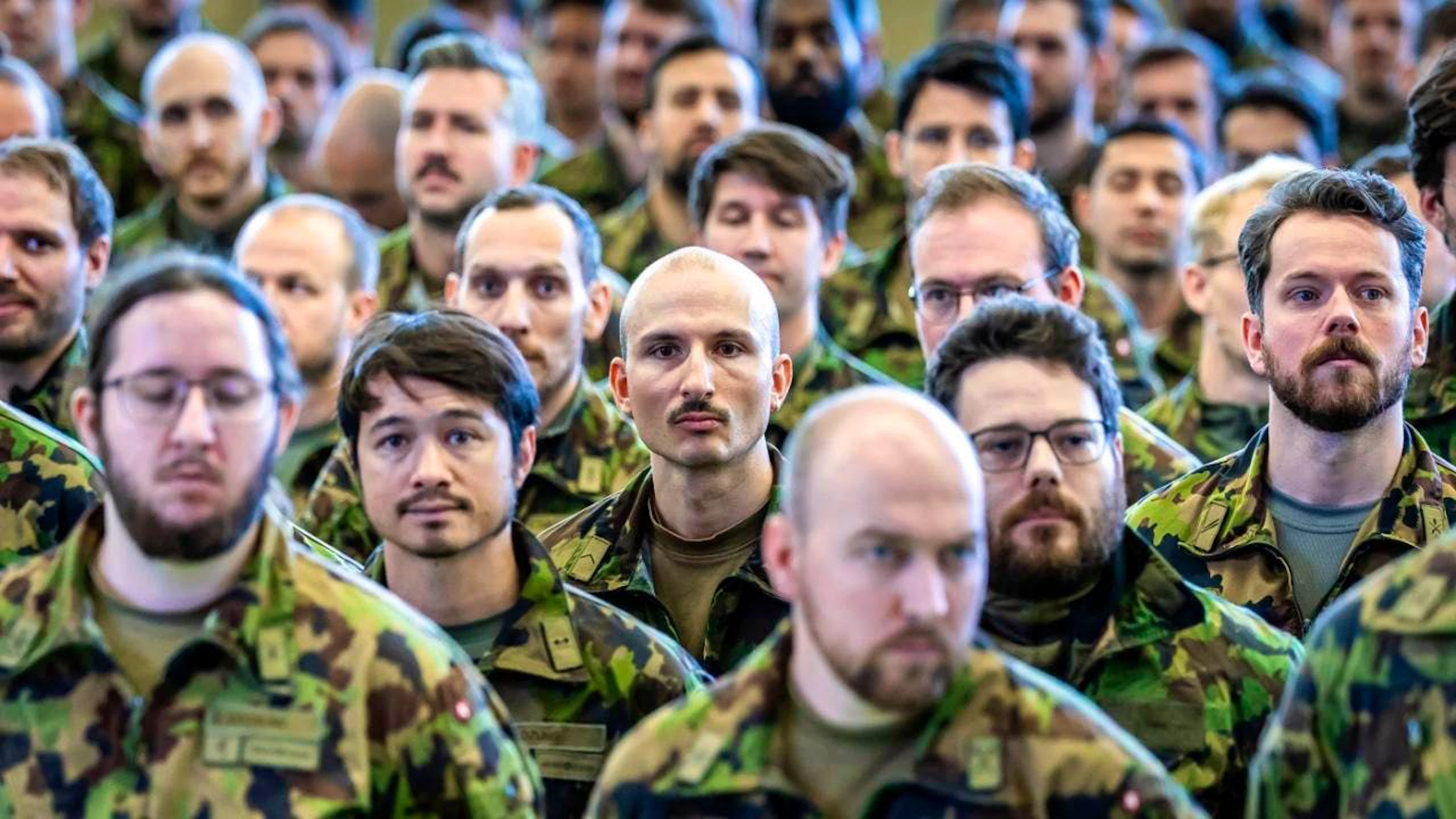 Oggi gli uomini svizzeri sono obbligati a prestare servizio nell'esercito o nella protezione civile (foto d'archivio)