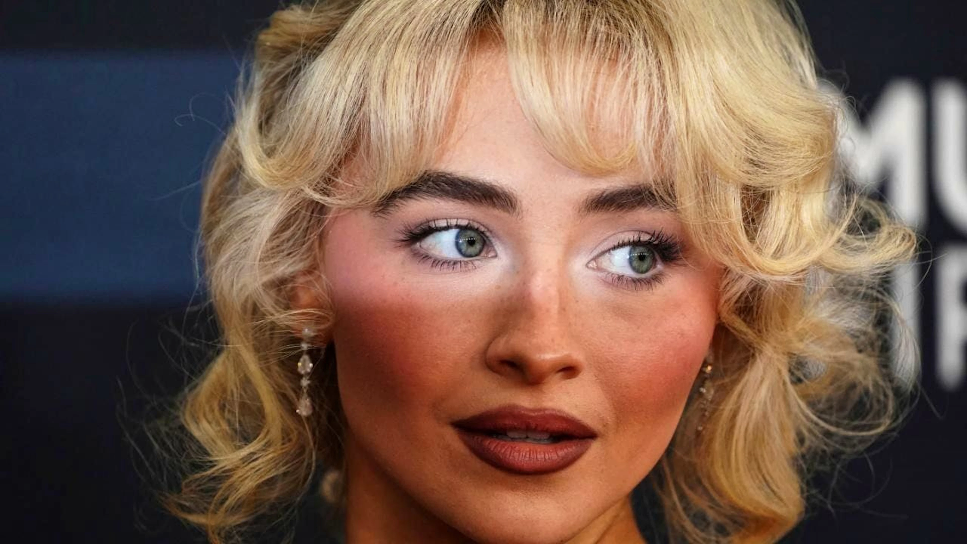 Sabrina Carpenter (nella foto d'archivio) è arrabbiata con Donald Trump per l'uso di un suo brano in un video che promuove gli arresti di migranti da parte dell'Ice.