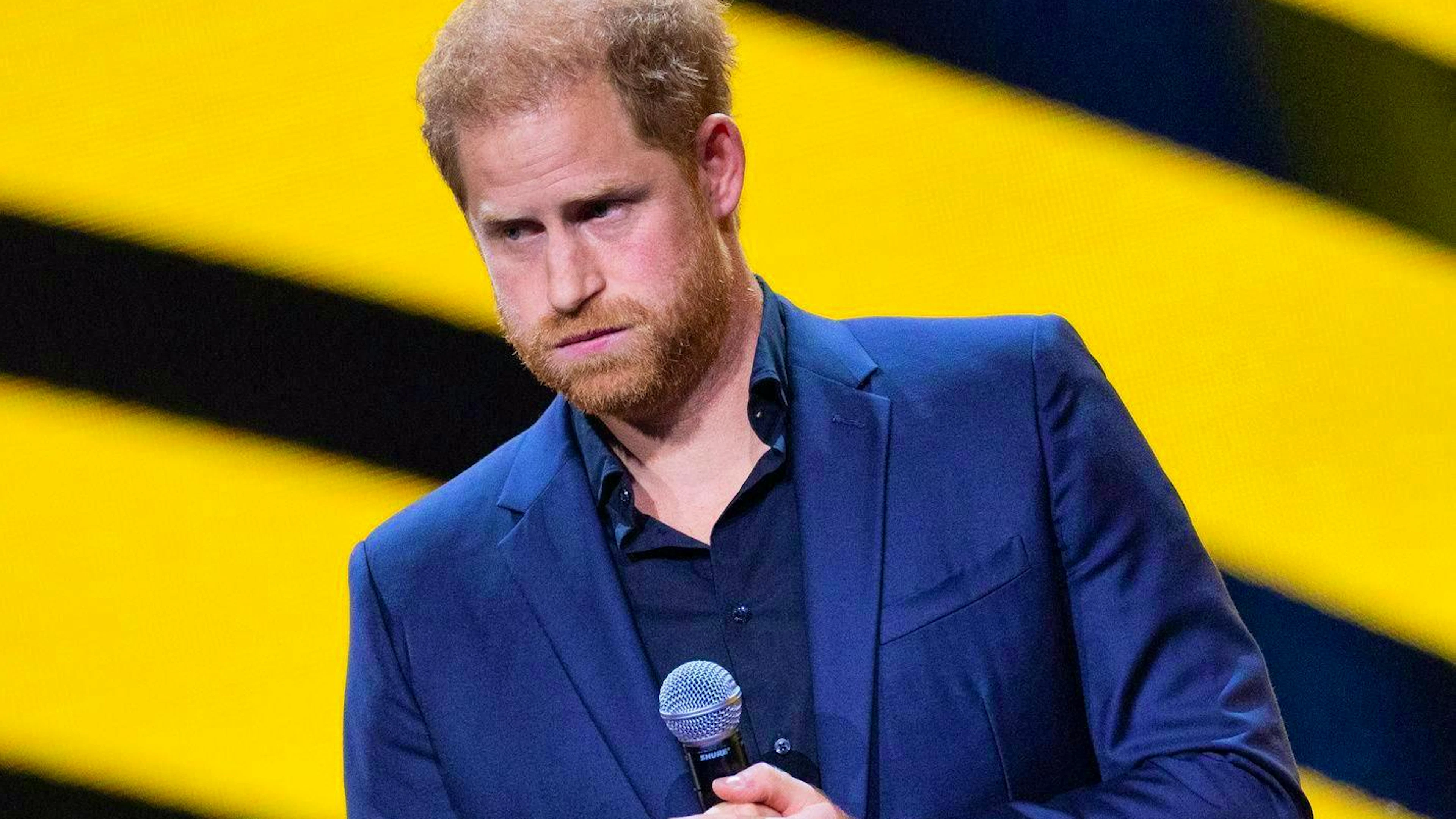 Un'apparizione televisiva del principe Harry ha preso una piega imprevista.