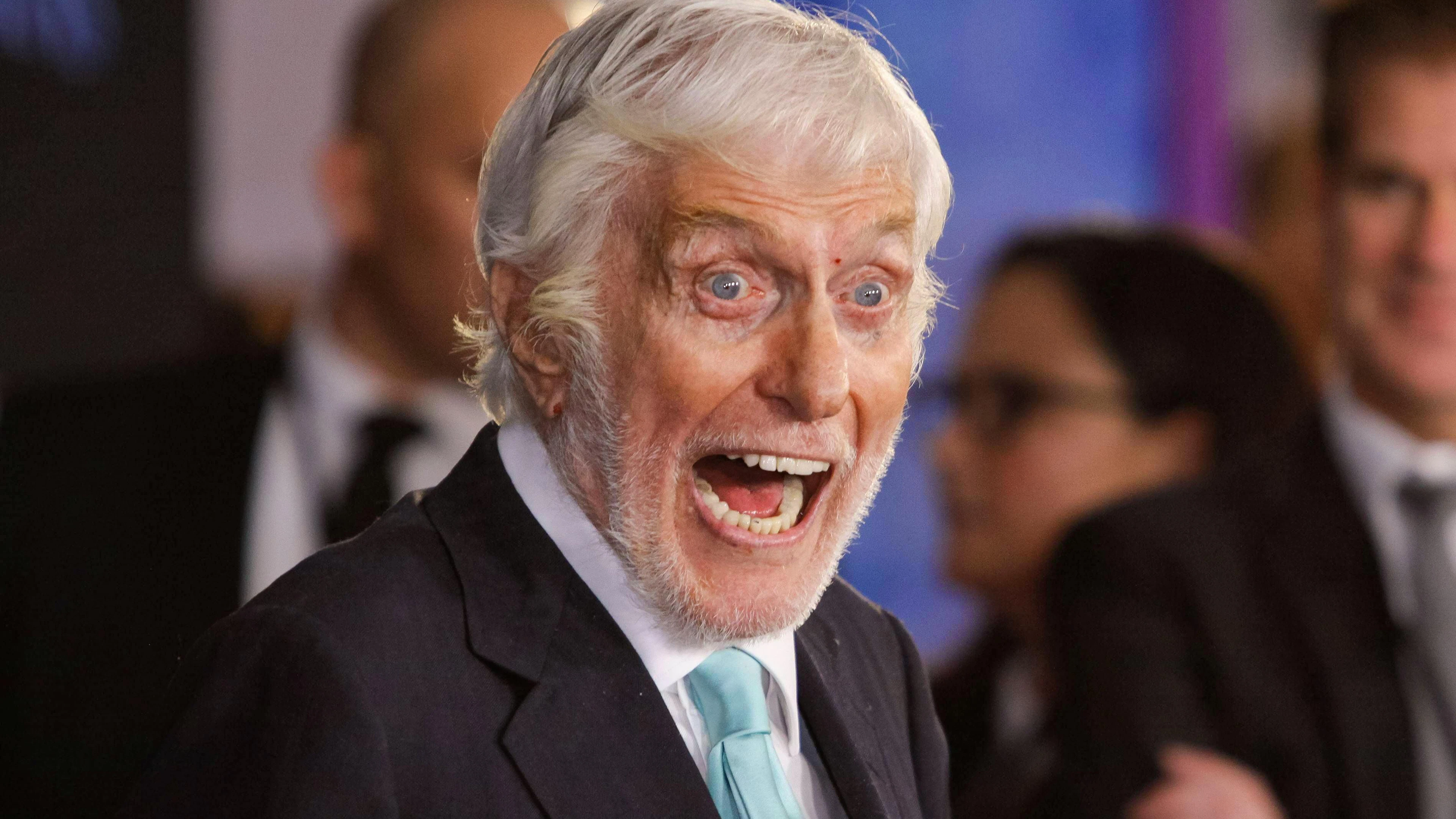 Dick Van Dyke alla prima mondiale del film Disney Il ritorno di Mary Poppins, tenutasi al Dolby Theatre di Hollywood, California, il 29 novembre 2018.